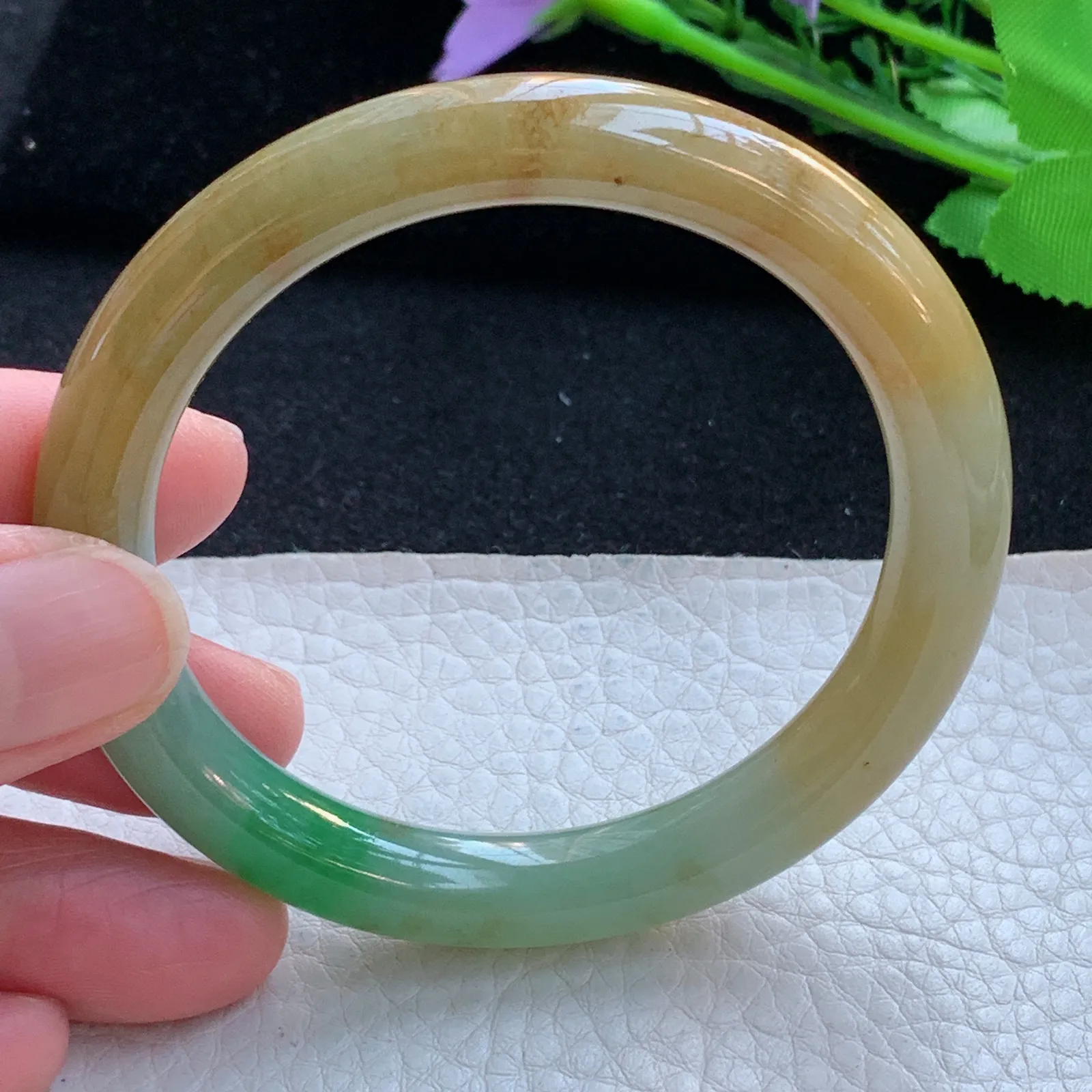 h自然光54.5*9.5*9叮当镯 缅甸翡翠a货玉手镯冰三彩圆条玉手环