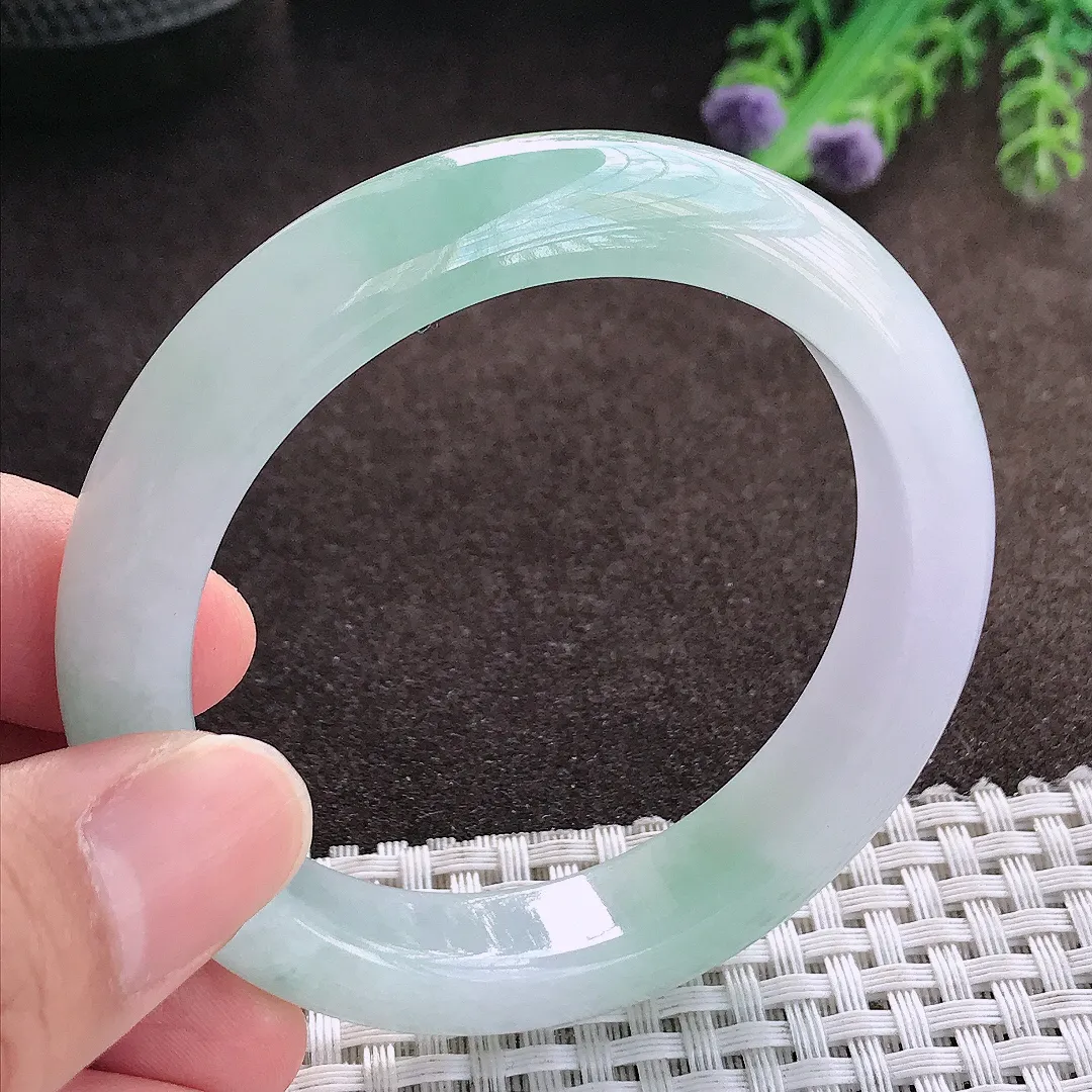 天然a货翡翠53.5/11.4/8.4老坑冰胶水灵飘花手镯宽边玉手镯