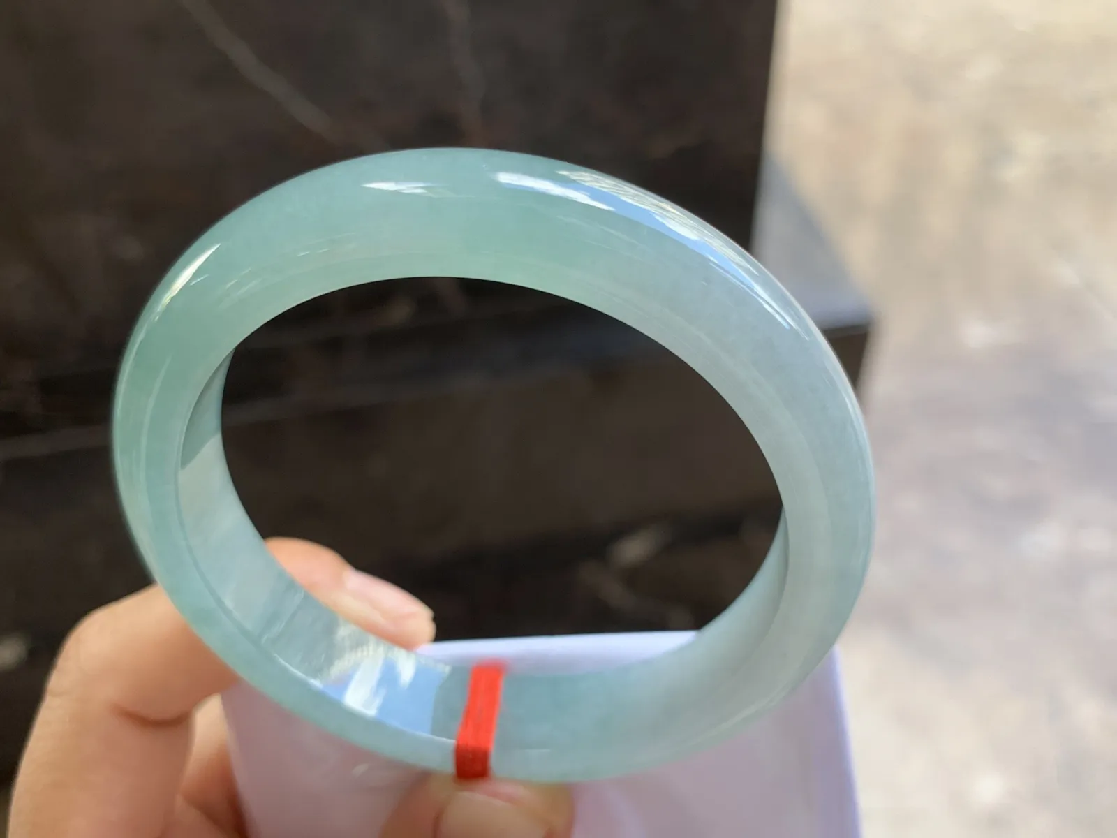 58-12-8.3mm
冰种晴水手镯 水润光泽 清新 推荐