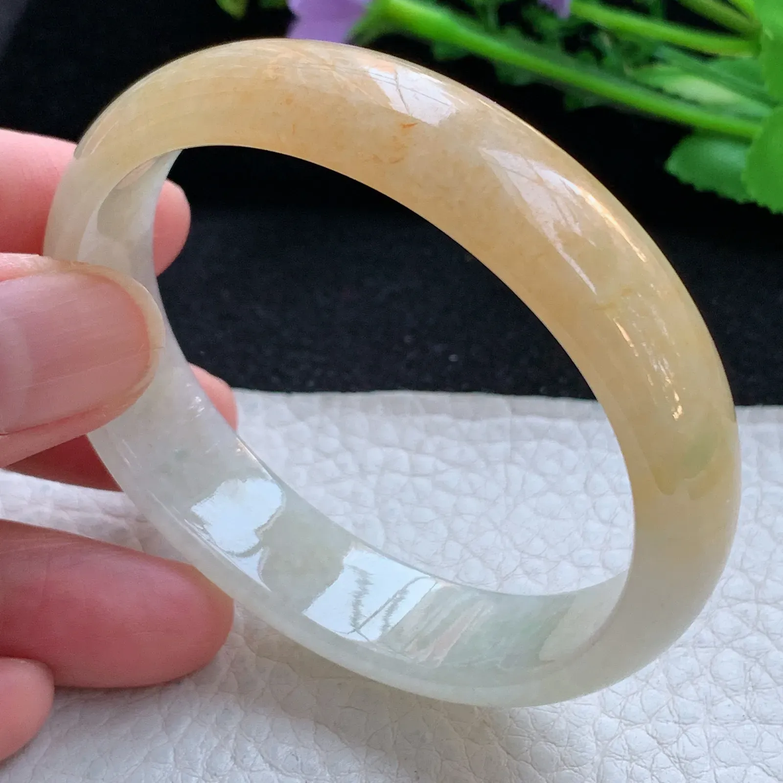 mq自然光55.5*47*14*6贵妃镯 缅甸翡翠a货玉手镯双黄蛋形宽边玉手环