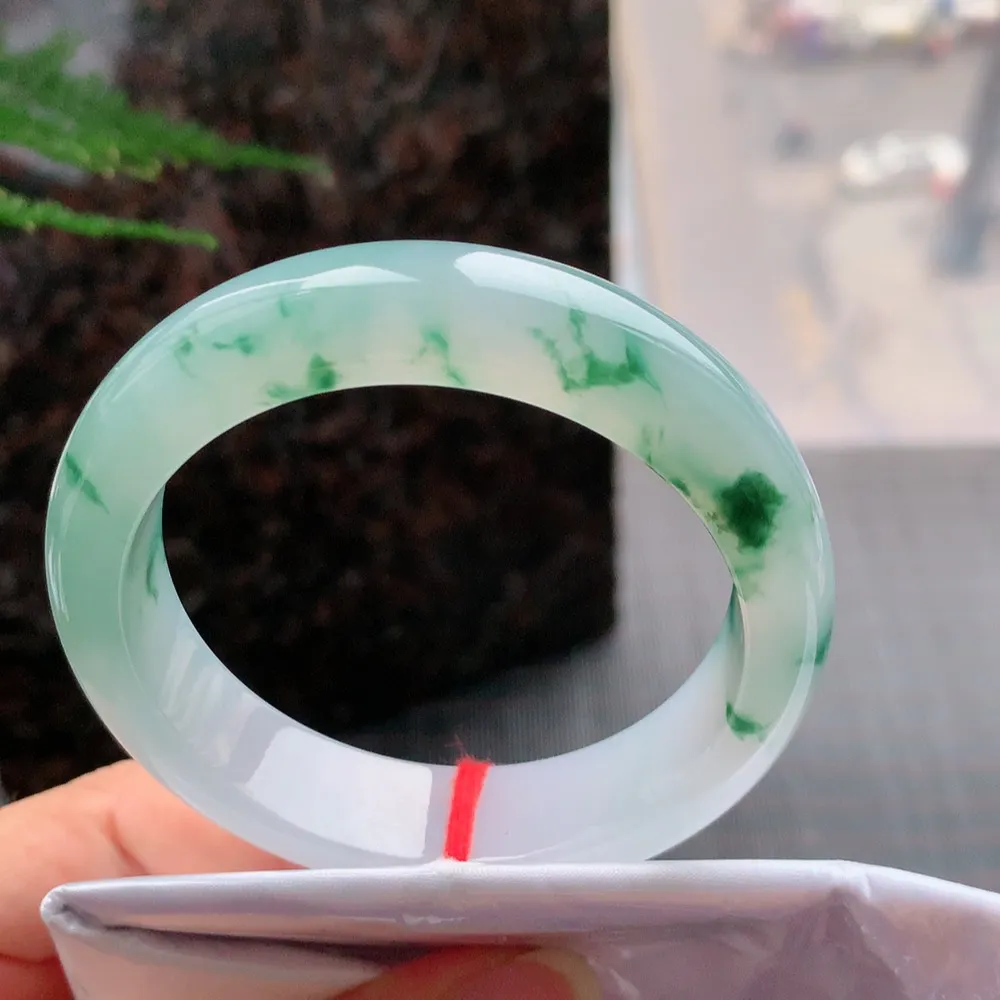 正圈冰玻绿花 无瑕 尺寸:54.2/14.1/9.1花美 荧光闪闪