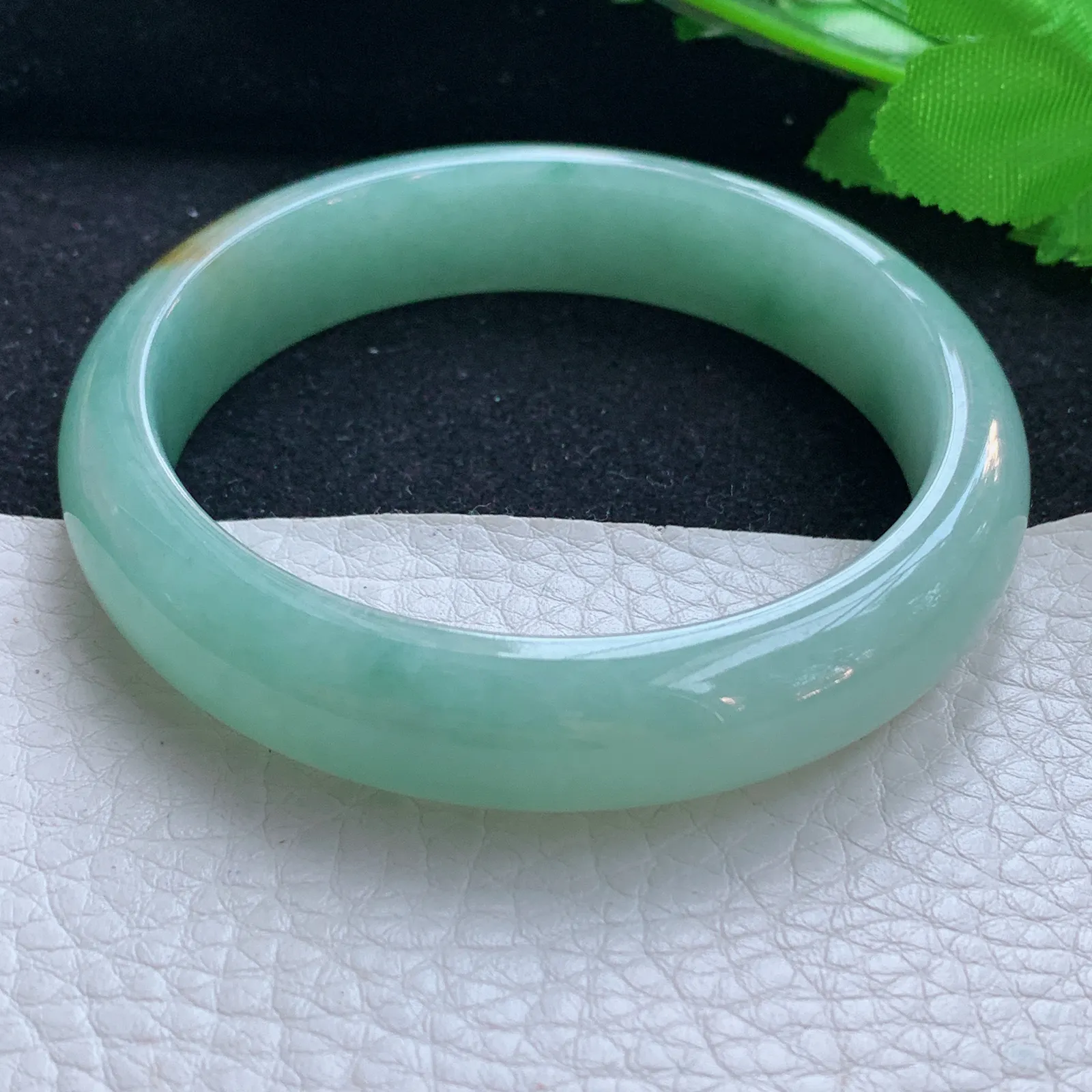 n自然光57*13*7.3平安镯 缅甸翡翠a货玉手镯双彩大气宽边玉手环