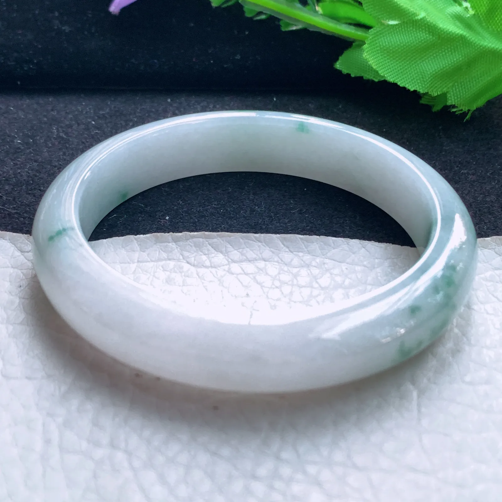 js自然光57*12.5*7.8平安镯 天然缅甸翡翠a货飘花宽边玉镯子 玉手环