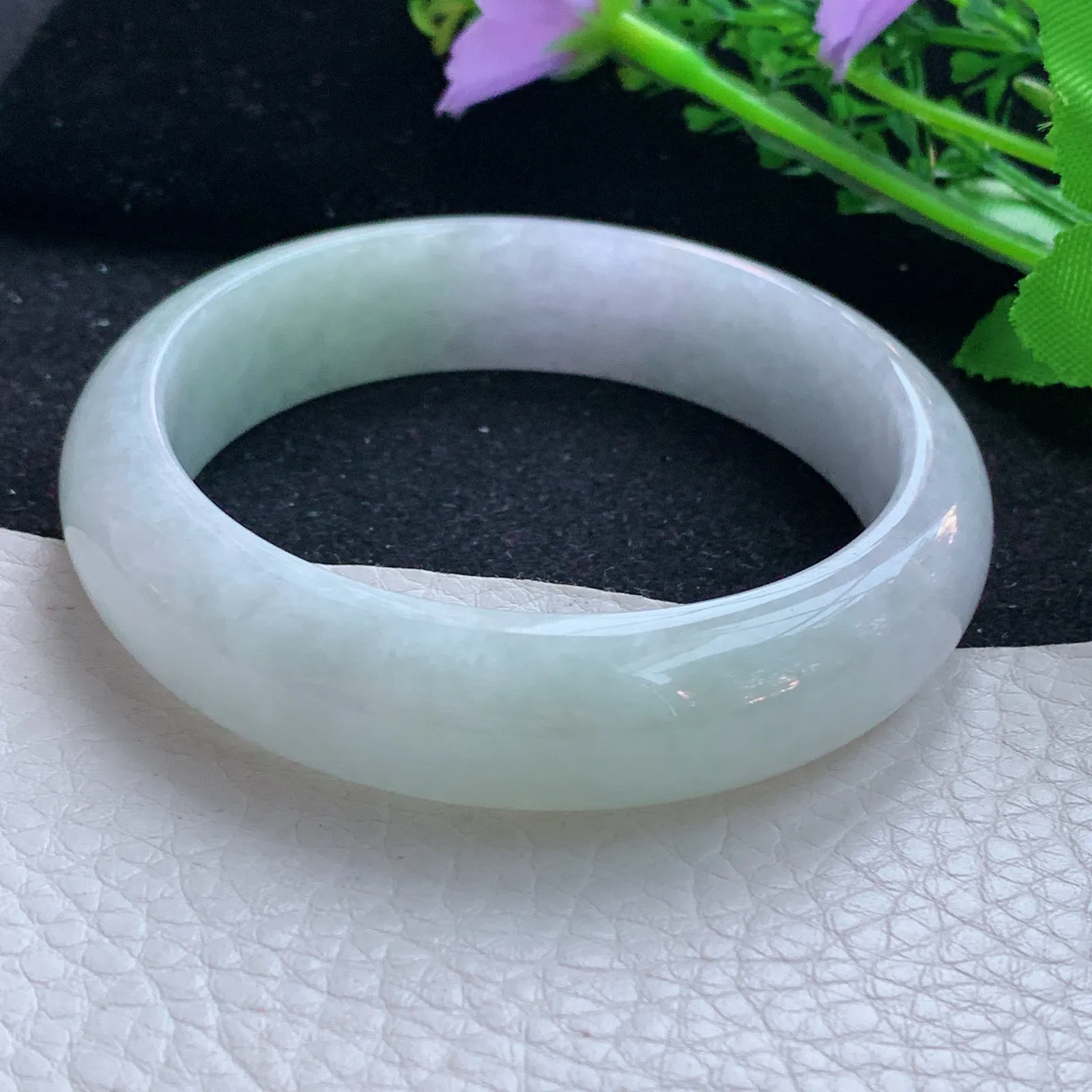 zjf自然光57.5*15*8.2轮胎镯 缅甸翡翠a货玉手镯淡春带彩宽边玉手环