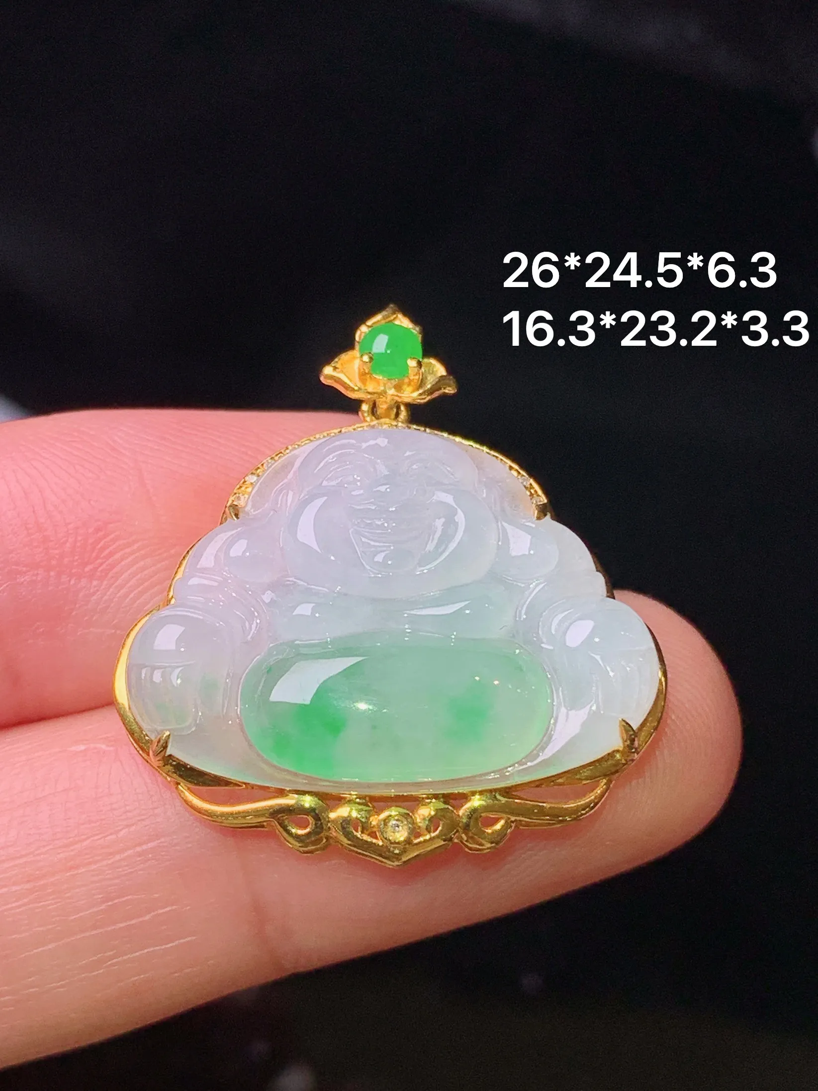 18k金钻镶嵌飘绿佛公吊坠 玉质细腻 色泽清新艳丽 整体尺寸26*24.5*6.3