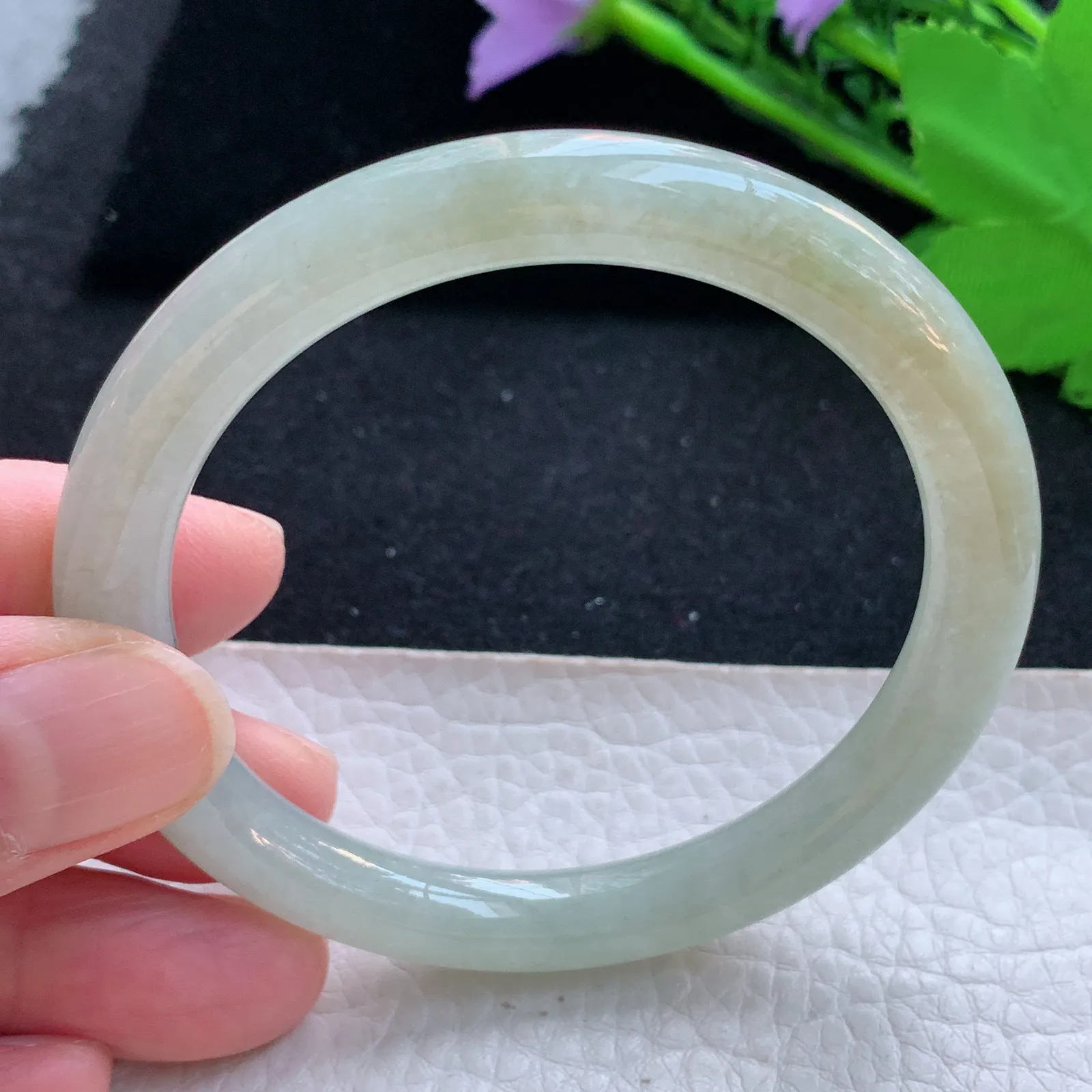 ll自然光55*8.3叮当镯 天然缅甸翡翠a货冰黄圆条玉镯子 玉手环 美人镯