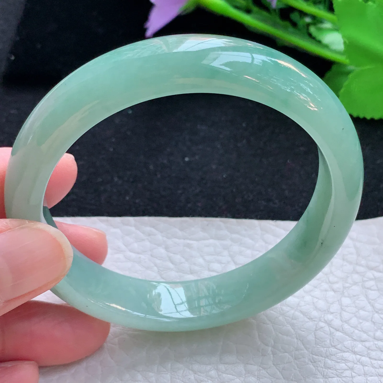 n自然光57*13*7.3平安镯 缅甸翡翠a货玉手镯双彩大气宽边玉手环