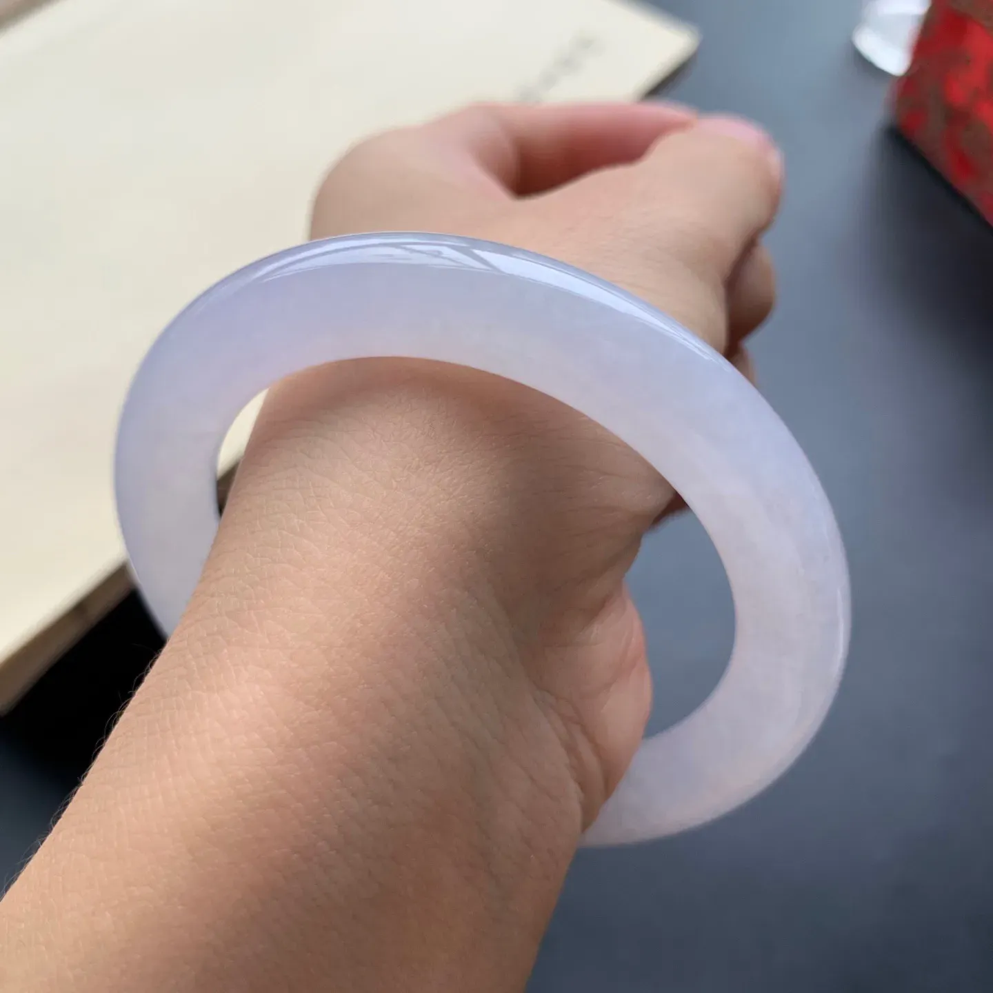 53.6圈口冰种圆条手镯 尺寸：53.6-9.8-9.5，无纹裂，白净透亮，胶感十足