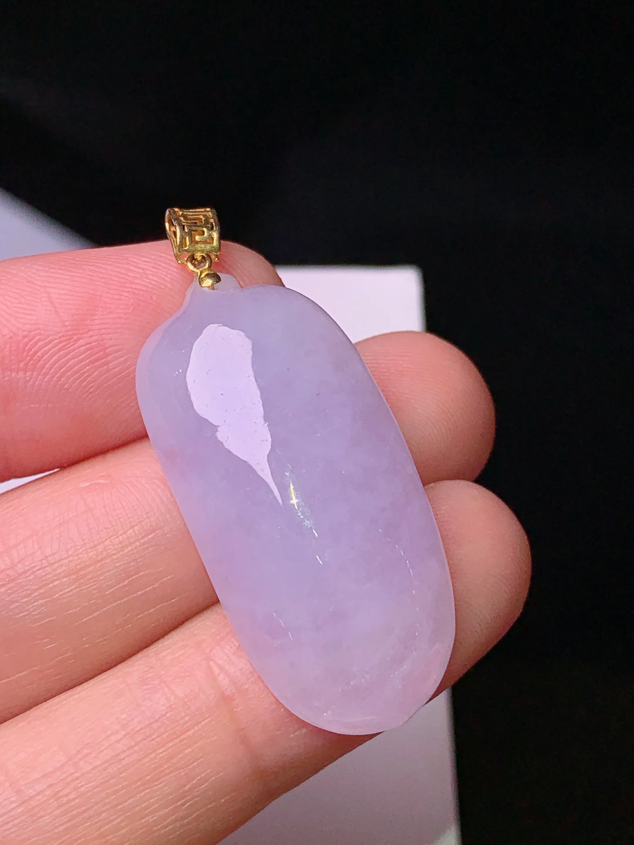 18k金镶嵌紫罗兰福瓜吊坠 玉质细腻 色泽清新艳丽 整体尺寸38.2*15.2*8.3