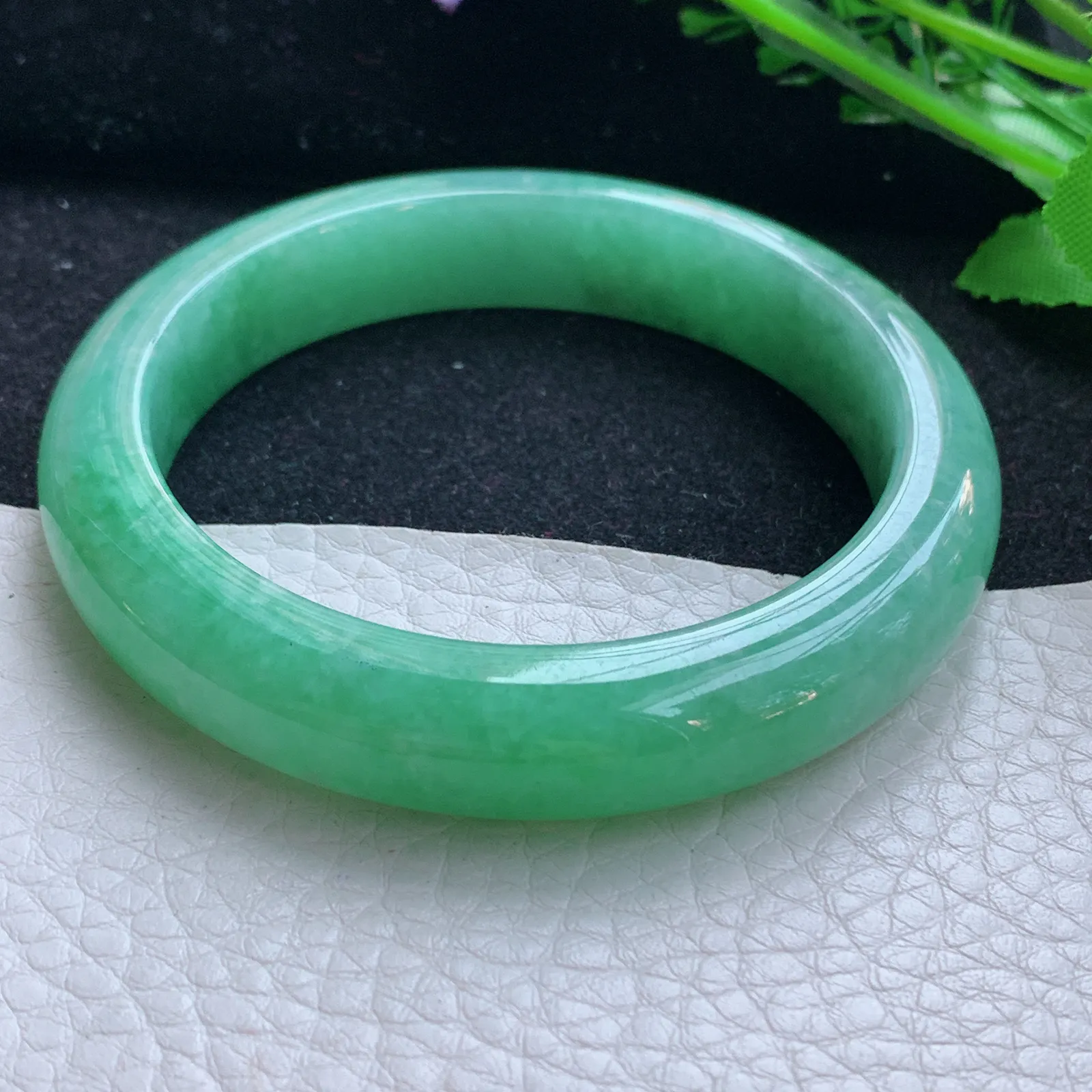 yh自然光56*11.8*8.8平安镯 翡翠a货玉手镯满绿宽边玉手环 美人镯