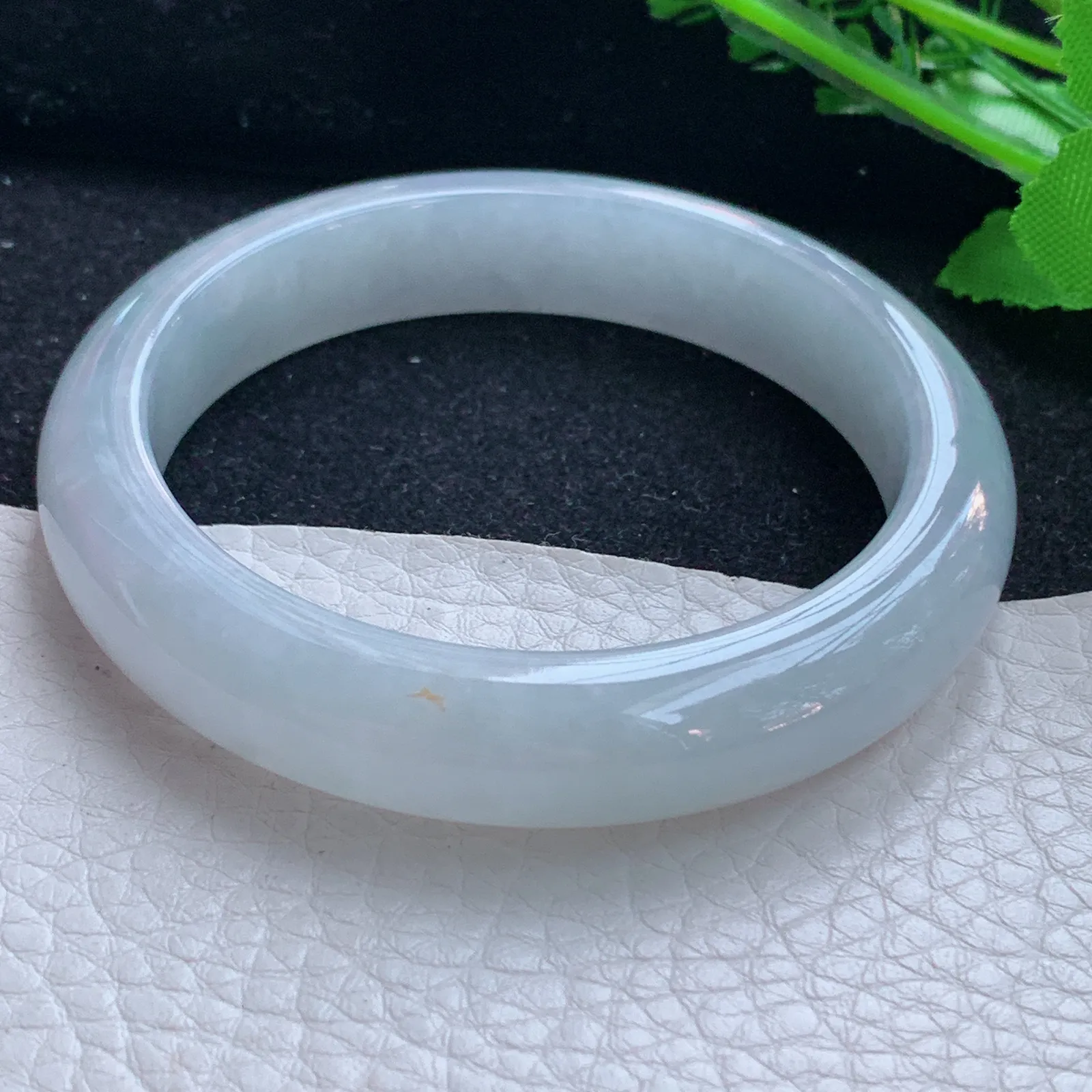 hf自然光55.5*11.8*8.2平安镯 缅甸翡翠a货玉手镯白月光纯纯宽边玉手环