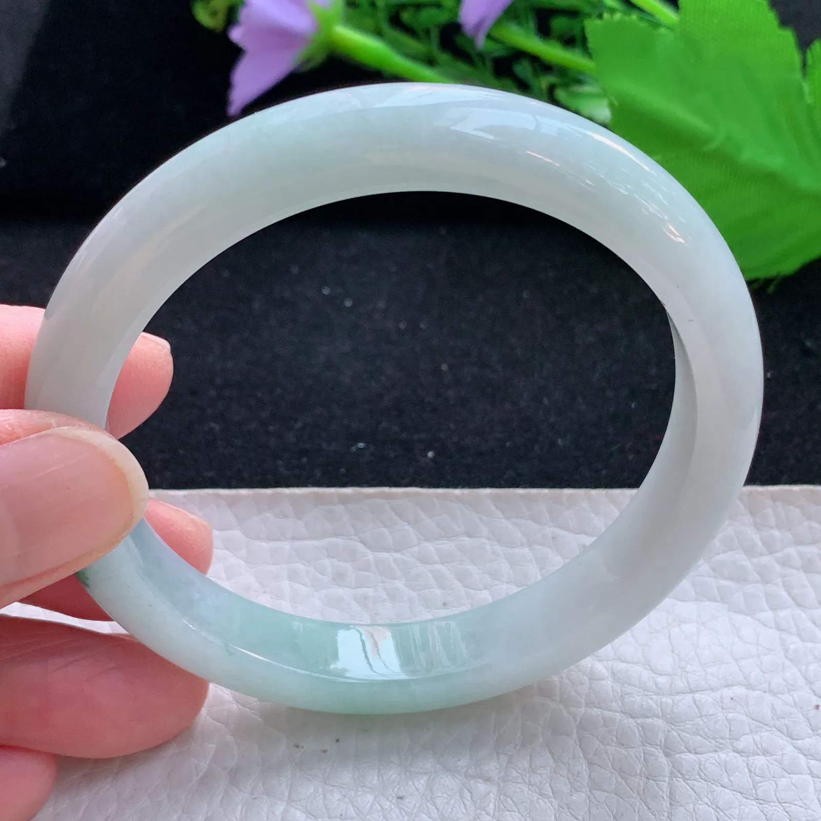 yw5自然光57*10.2*7.5平安镯 缅甸翡翠a货玉手镯飘花秀气宽边玉手环