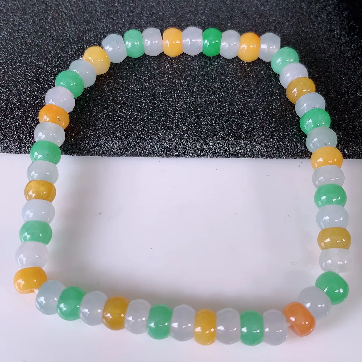 自然光实拍，冰润多宝翡翠手链，多彩翡翠手串，颜色丰富，料子细腻，高档大气，自戴送礼佳品！#46.20