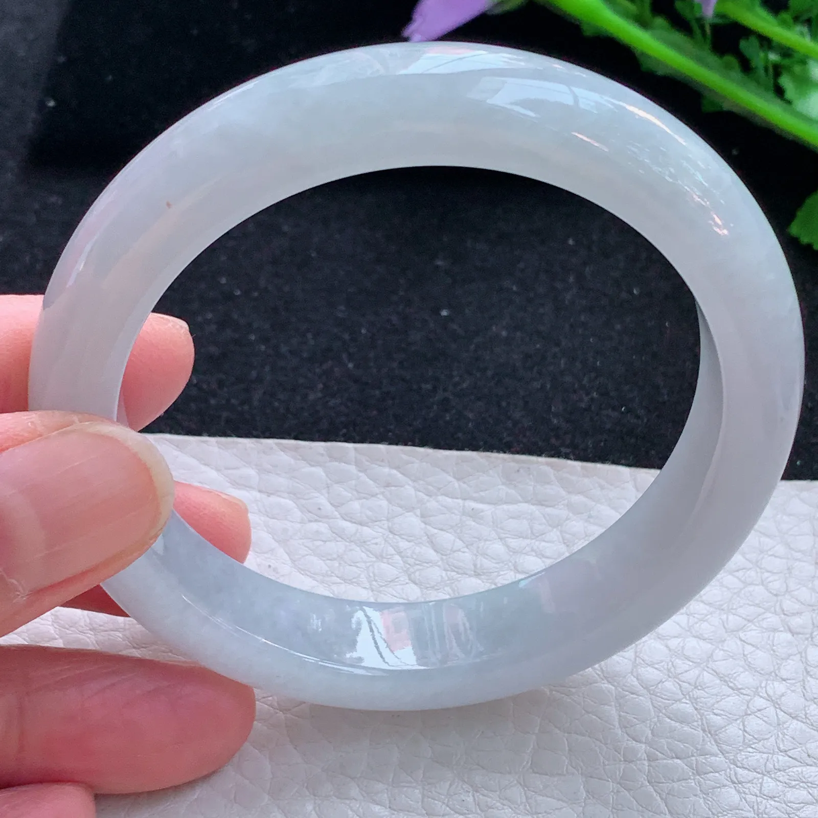 hf自然光55.5*11.8*8.2平安镯 缅甸翡翠a货玉手镯白月光纯纯宽边玉手环