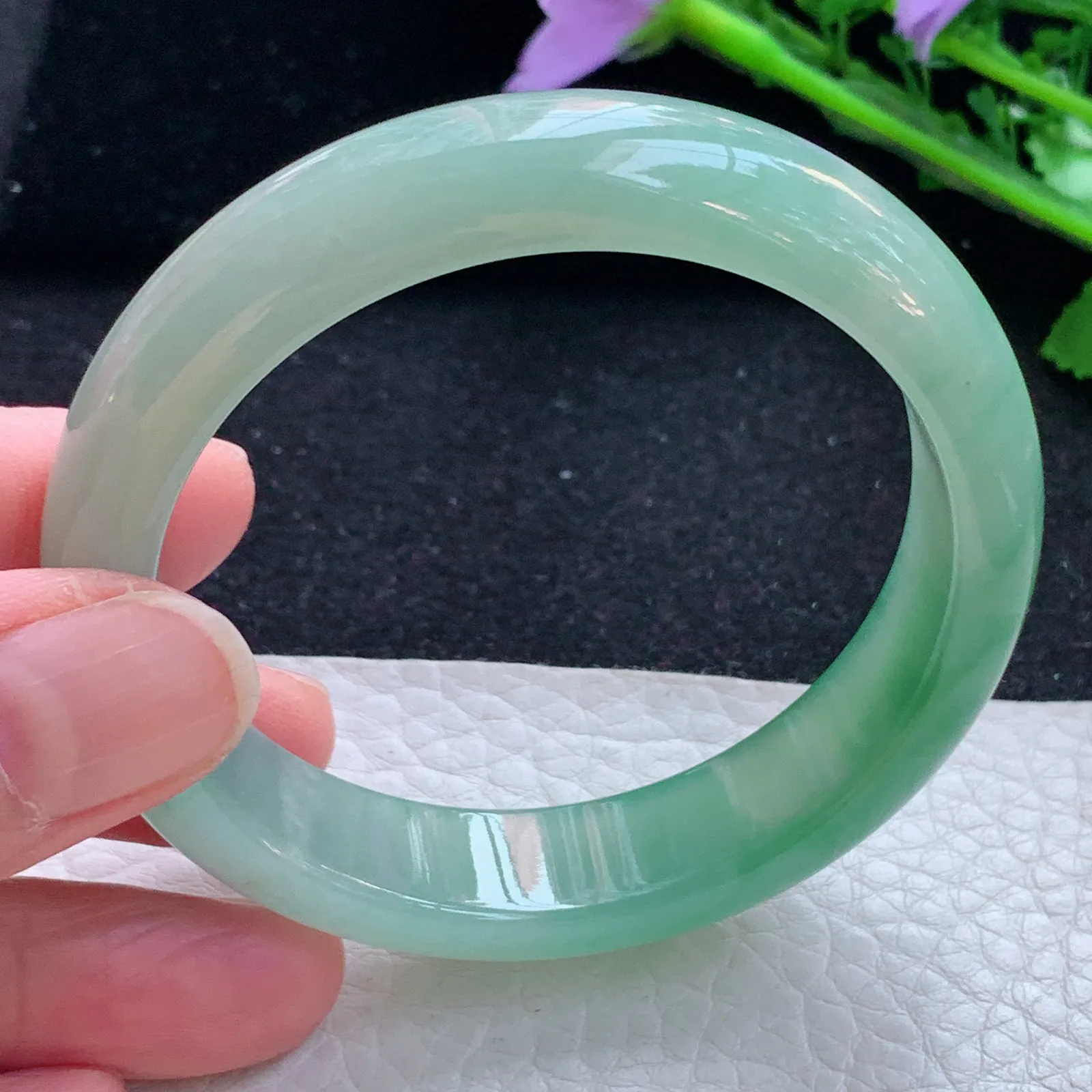 r自然光55*13*8.5平安镯 缅甸翡翠a货玉手镯冰绿宽边玉手环