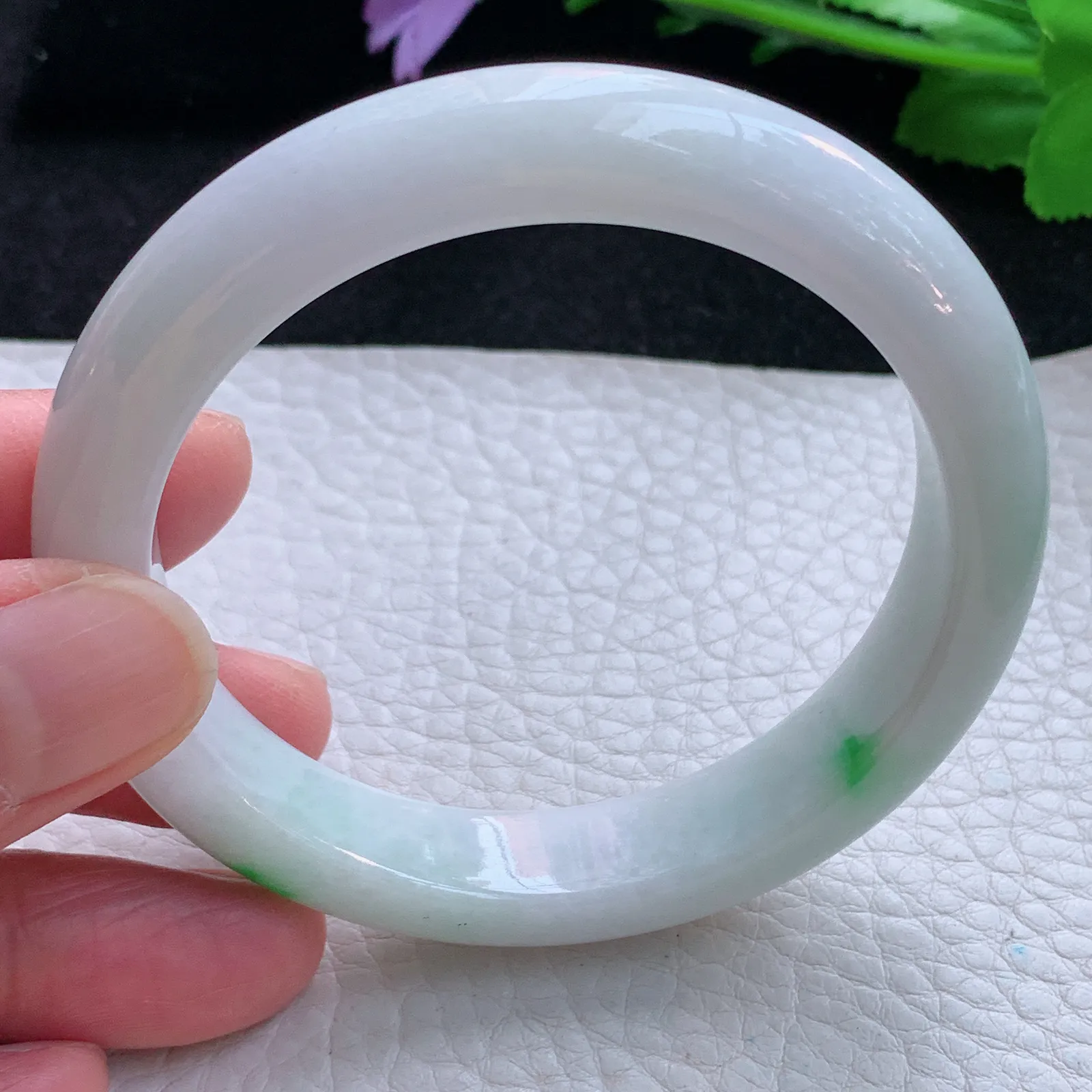 yh自然光55*11.3*8平安镯 翡翠a货玉手镯飘阳绿玉手环 美人镯