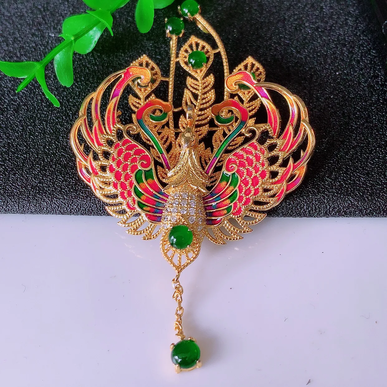 冰透满绿翡翠925银镶嵌凤凰胸针，自然光实拍，翠色灵动，颜色漂亮，种老水足，品相佳，佩戴佳品！#98.22整体77*43.5*12.5裸裸3.5*3.5