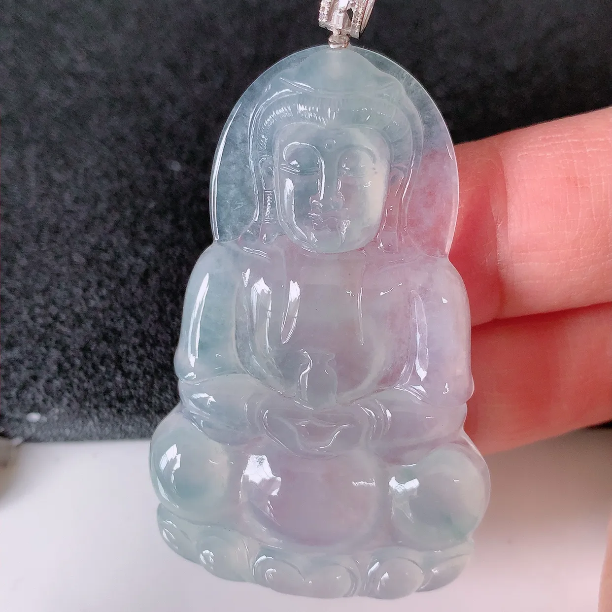 18K金镶嵌冰种翡翠正装观音菩萨吊坠，赐福翡翠观音，观音面相端庄，品相佳，佩戴气质！#02.22整体60裸石52*33.5*5