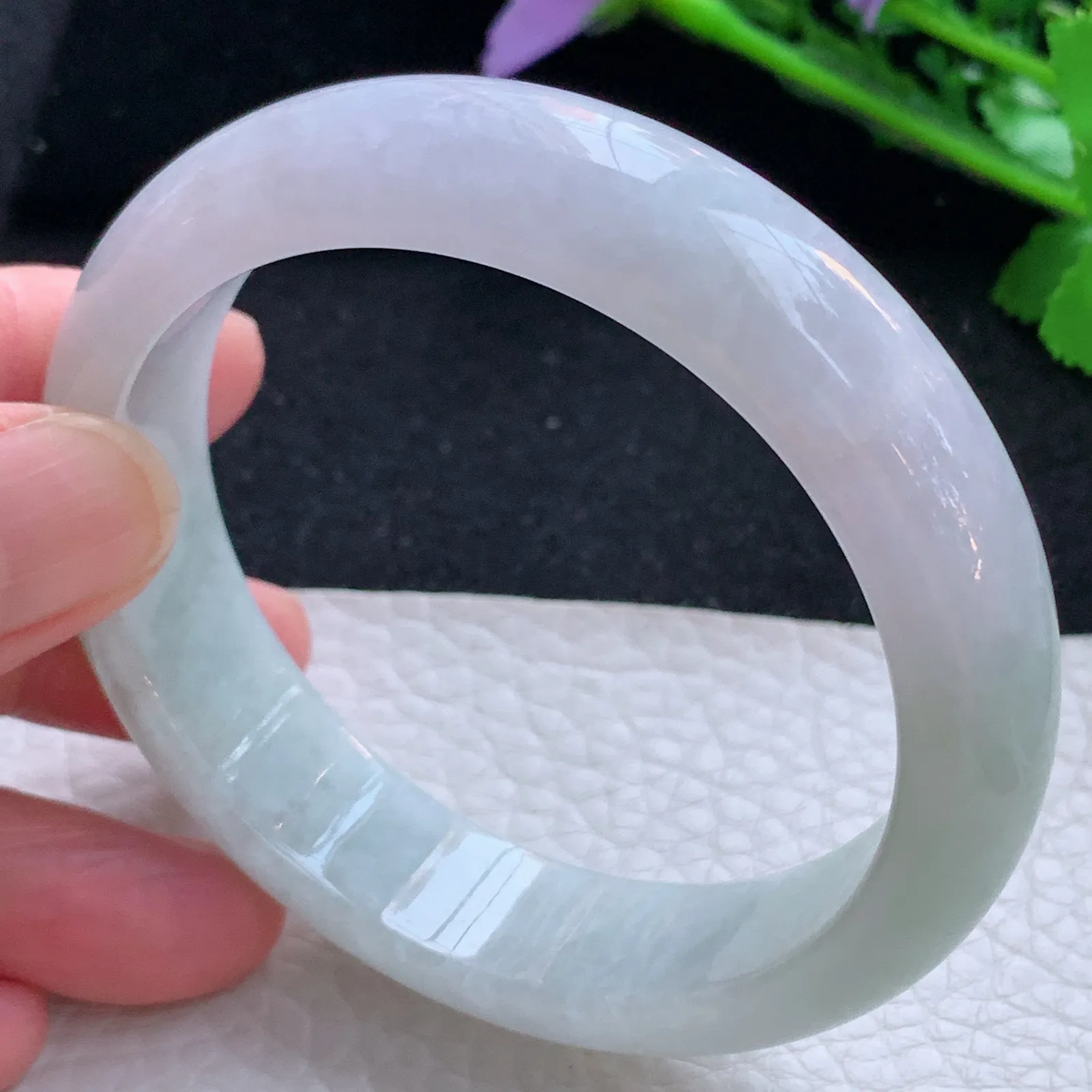 zjf自然光57.5*15*8.2轮胎镯 缅甸翡翠a货玉手镯淡春带彩宽边玉手环