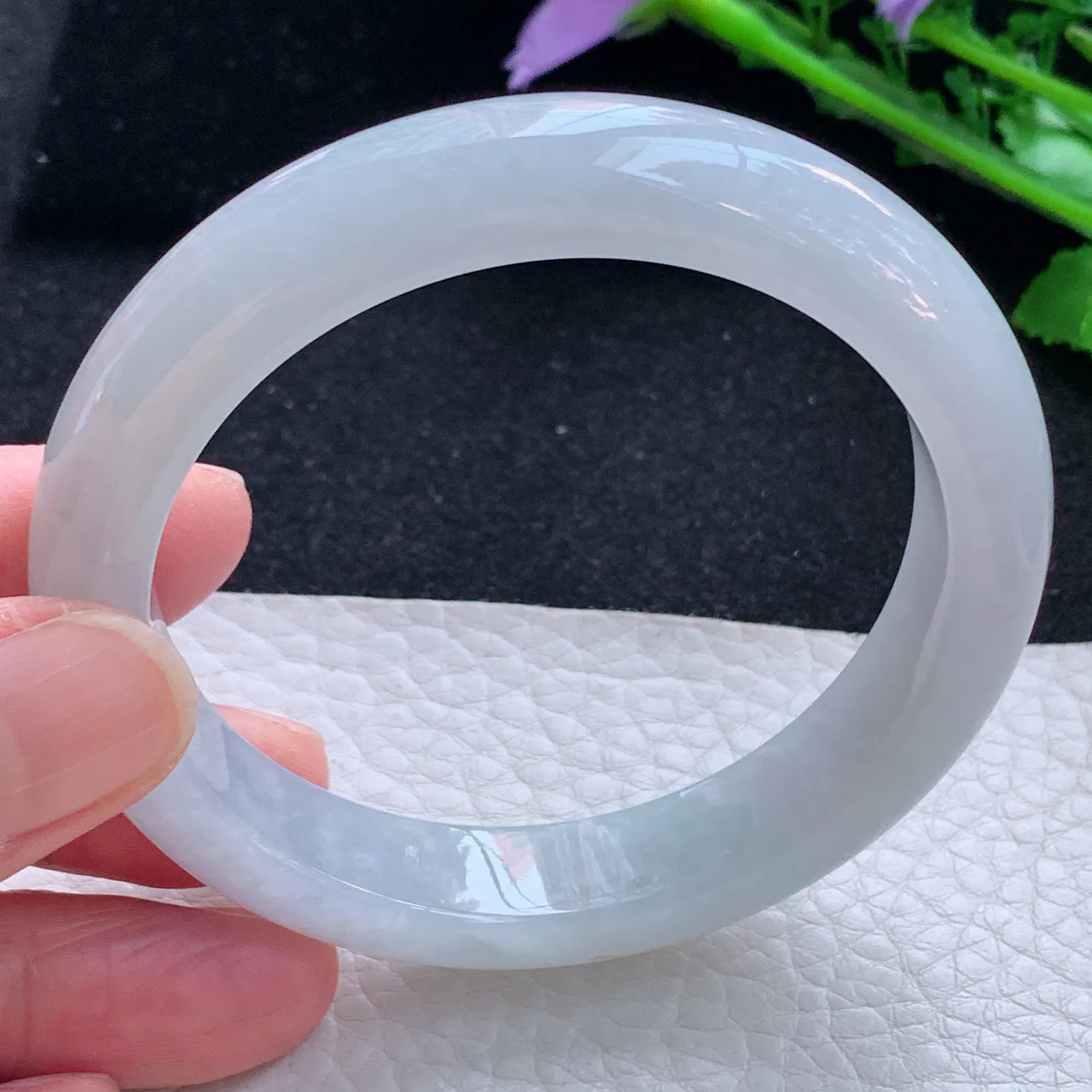 hf自然光55.5*11.8*8.2平安镯 缅甸翡翠a货玉手镯白月光纯纯宽边玉手环