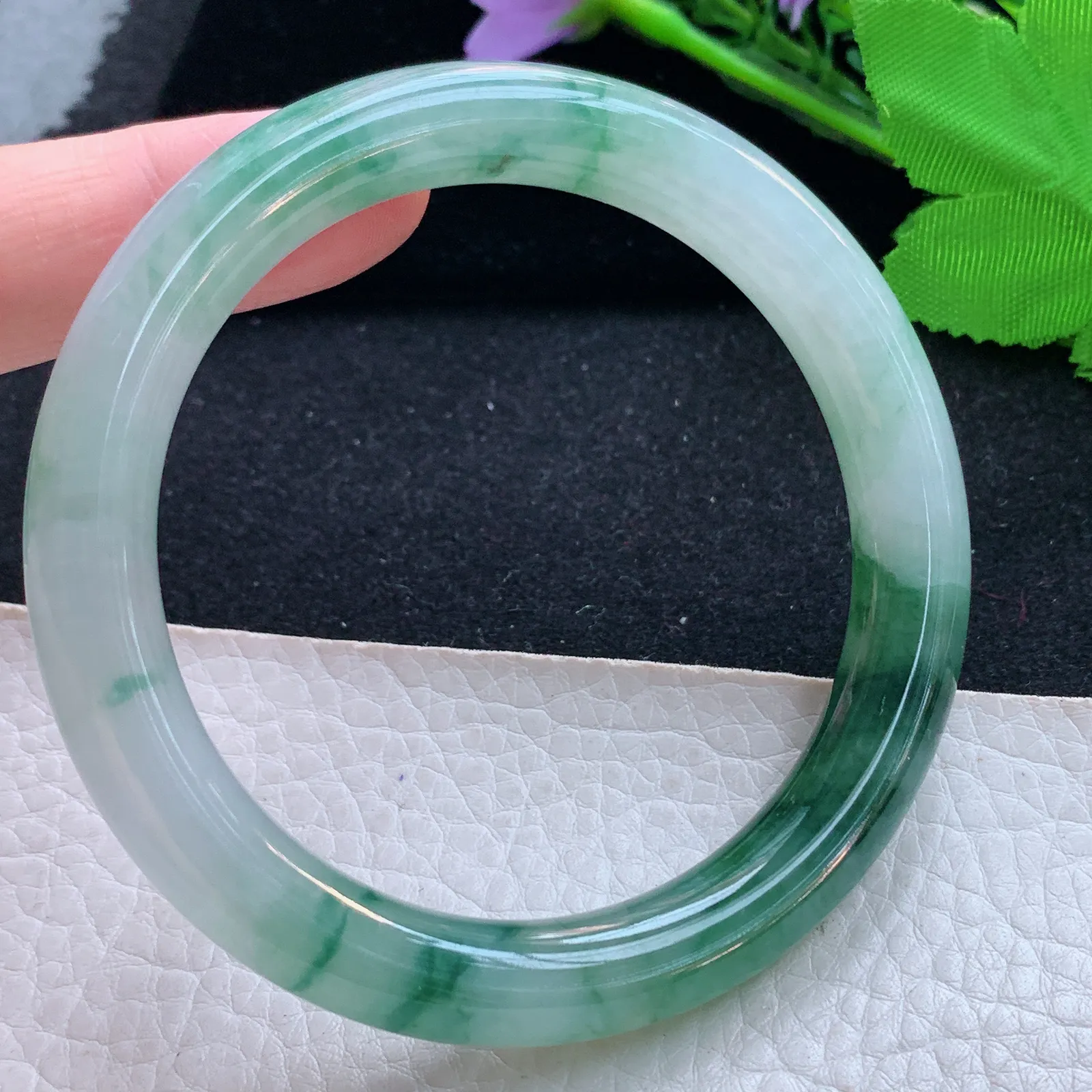 r自然光59*10.2*9.6美人镯 天然缅甸翡翠a货冰飘花大气圆条玉镯子 玉手环