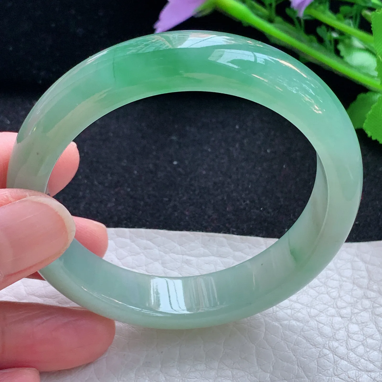 r自然光55*13*8.5平安镯 缅甸翡翠a货玉手镯冰绿宽边玉手环