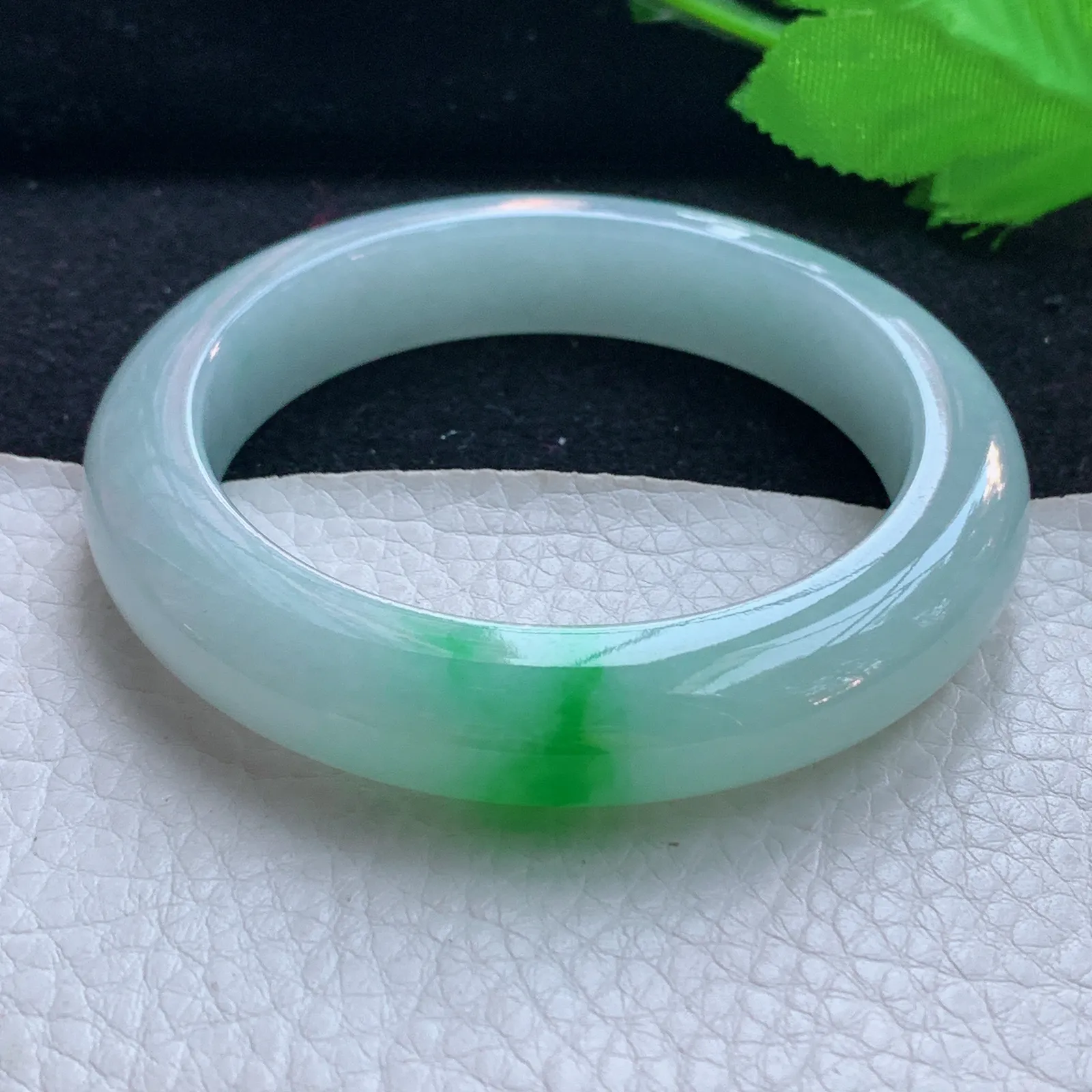 r自然光55.5*12.5*9.6平安镯 天然缅甸翡翠a货白底青宽边玉镯子 玉手环