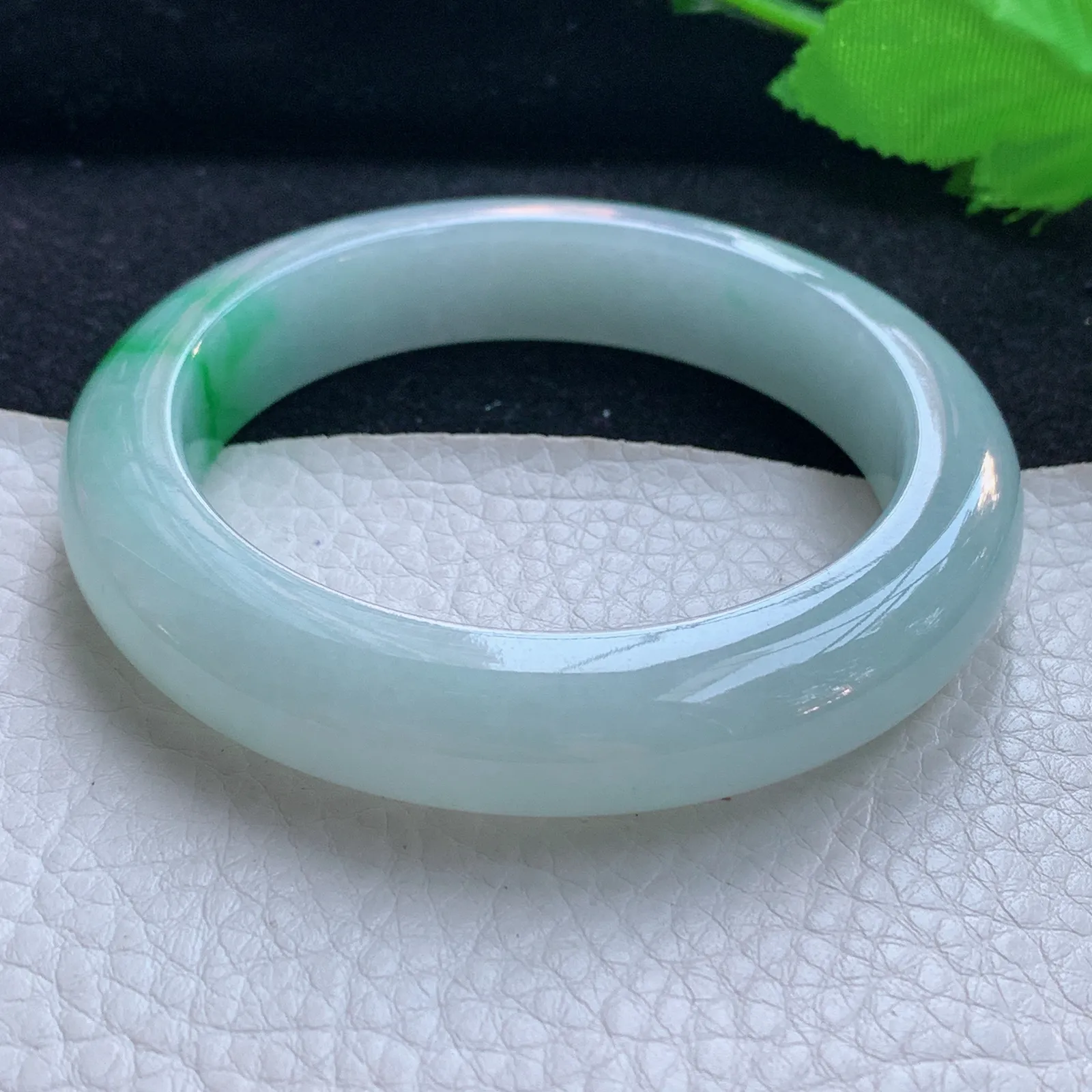 r自然光55.5*12.5*9.6平安镯 天然缅甸翡翠a货白底青宽边玉镯子 玉手环