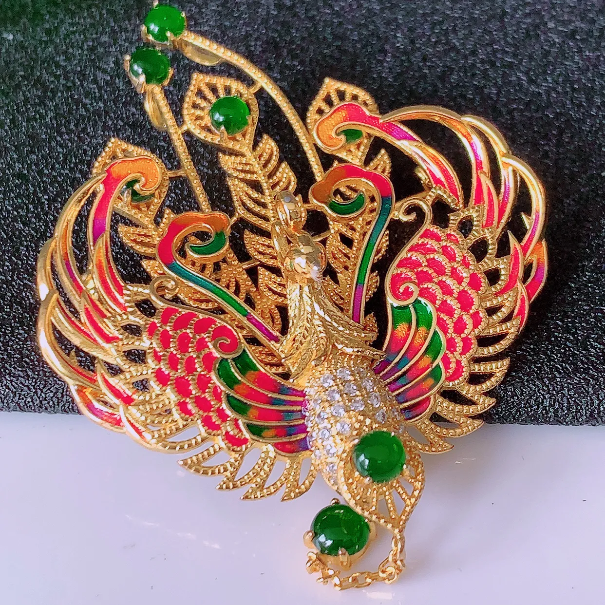 冰透满绿翡翠925银镶嵌凤凰胸针，自然光实拍，翠色灵动，颜色漂亮，种老水足，品相佳，佩戴佳品！#98