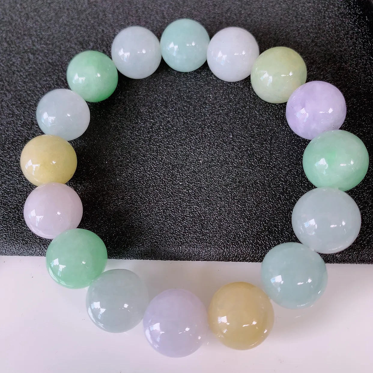 自然光实拍，冰润多宝翡翠手链，多彩翡翠手串，颜色丰富，料子细腻，高档大气，自戴送礼佳品！#46.20取一尺寸13.2mm