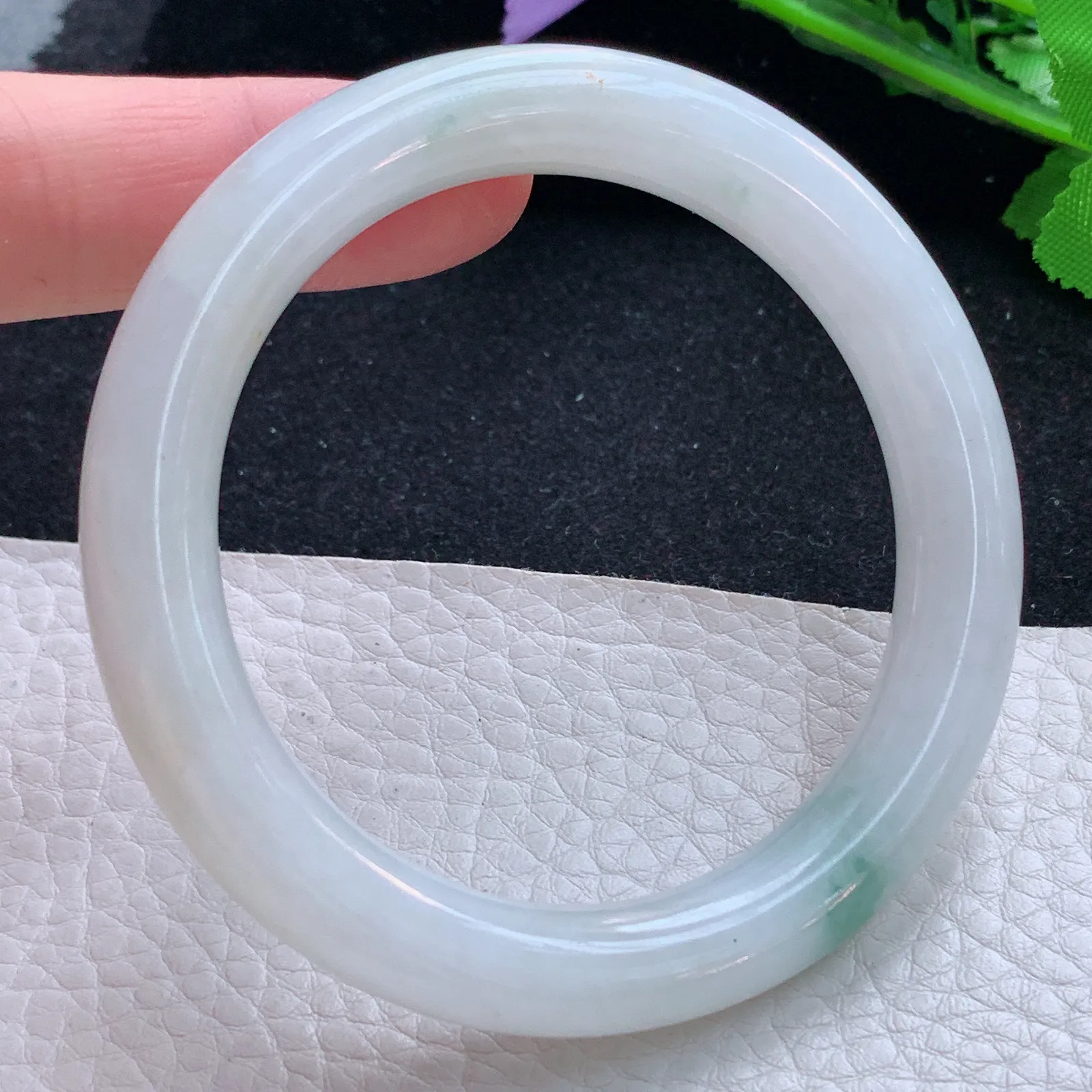 mq自然光54*10*9叮当镯 缅甸翡翠a货玉手镯飘花圆条玉手环 美人镯