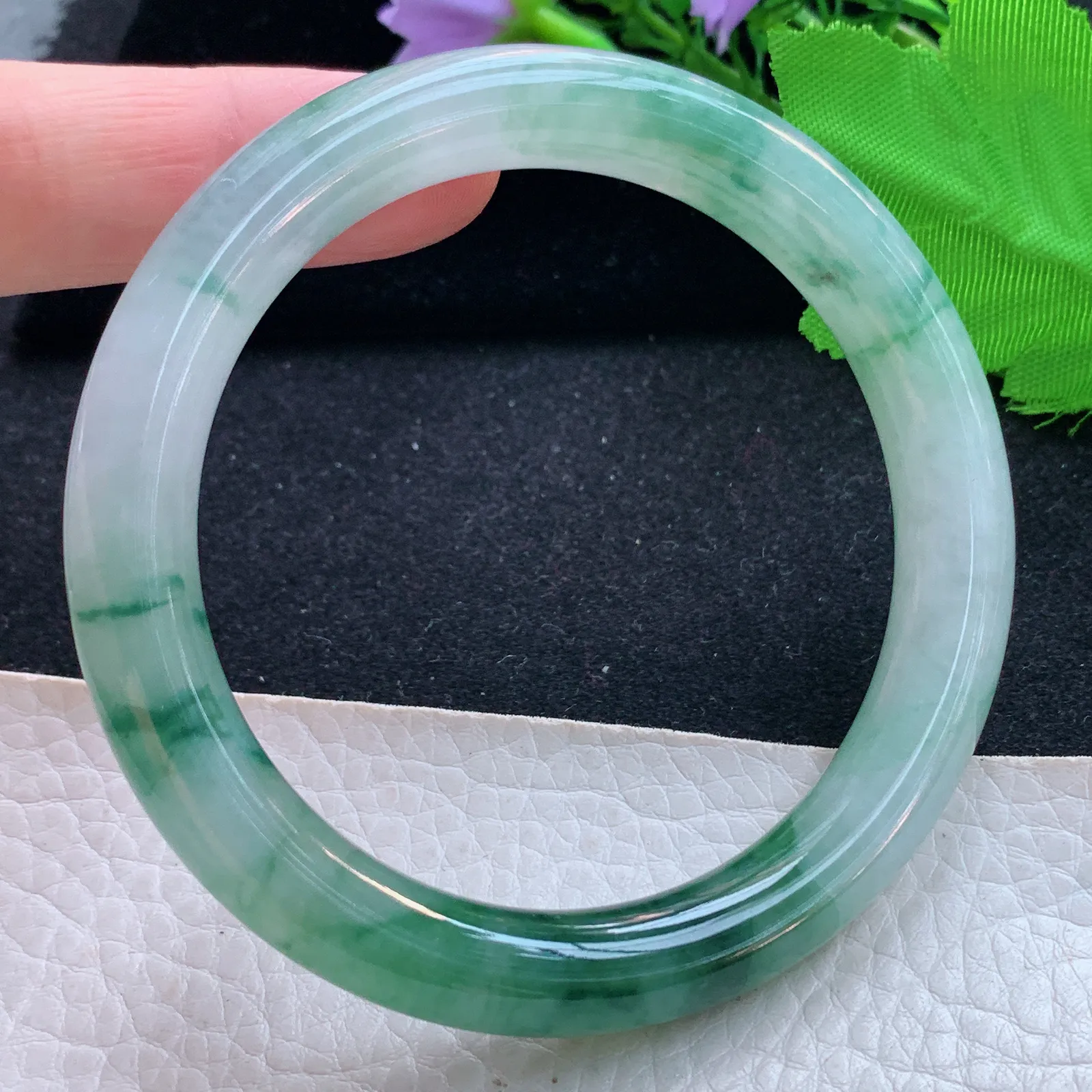 r自然光59*10.2*9.6美人镯 天然缅甸翡翠a货冰飘花大气圆条玉镯子 玉手环