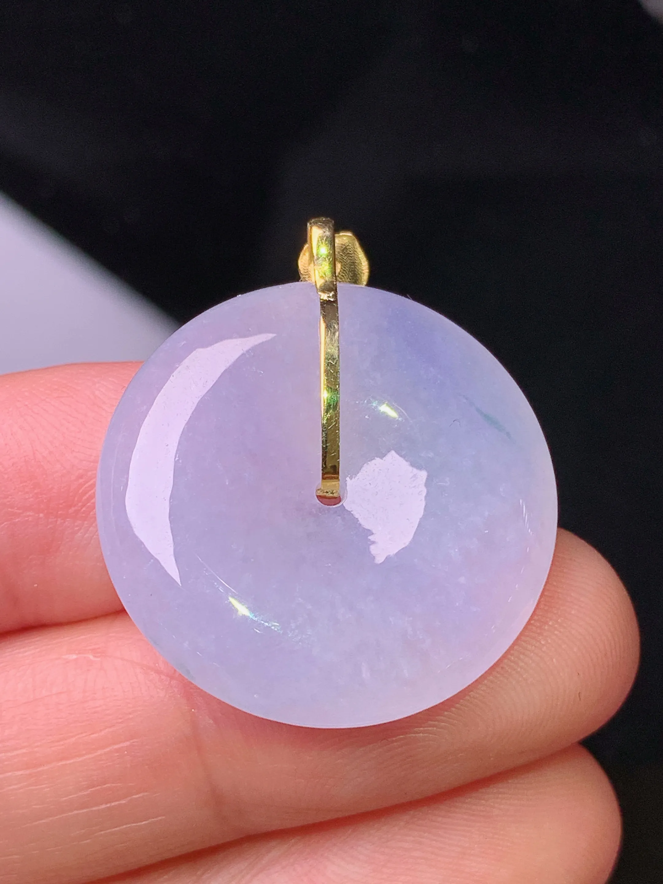 18k金镶嵌淡紫罗兰平安扣吊坠 玉质细腻 色泽清新艳丽 整体尺寸28*24*5.3