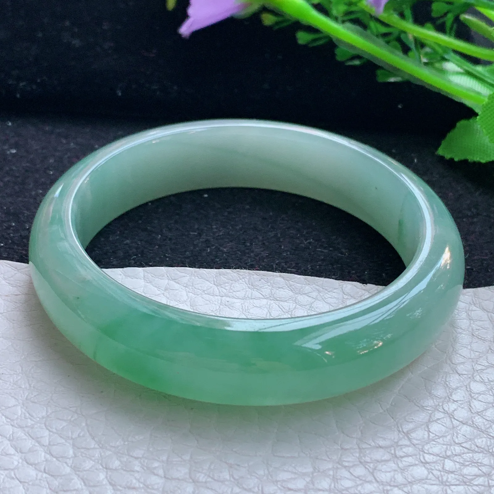 r自然光55*13*8.5平安镯 缅甸翡翠a货玉手镯冰绿宽边玉手环