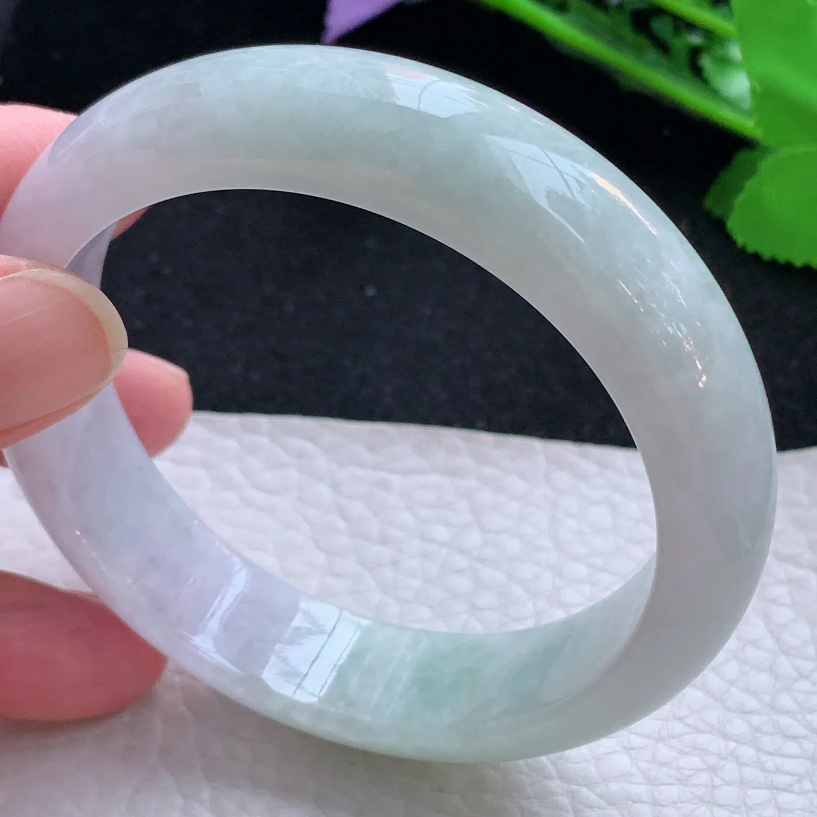 zjf自然光57.5*15*8.2轮胎镯 缅甸翡翠a货玉手镯淡春带彩宽边玉手环