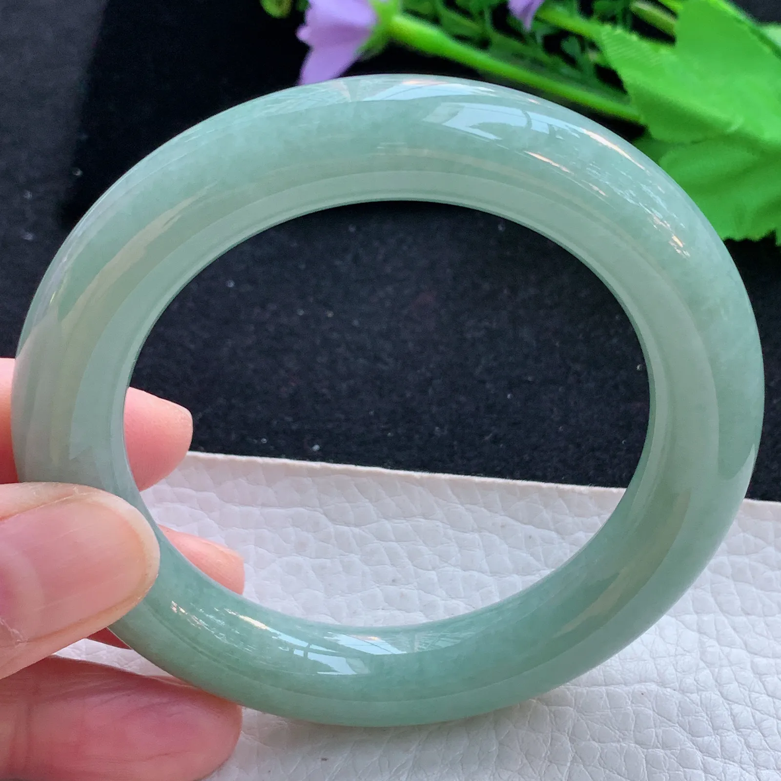 js自然光56*11.6*11.3胖圆镯 天然缅甸翡翠a货满绿圆条玉镯子 玉手环