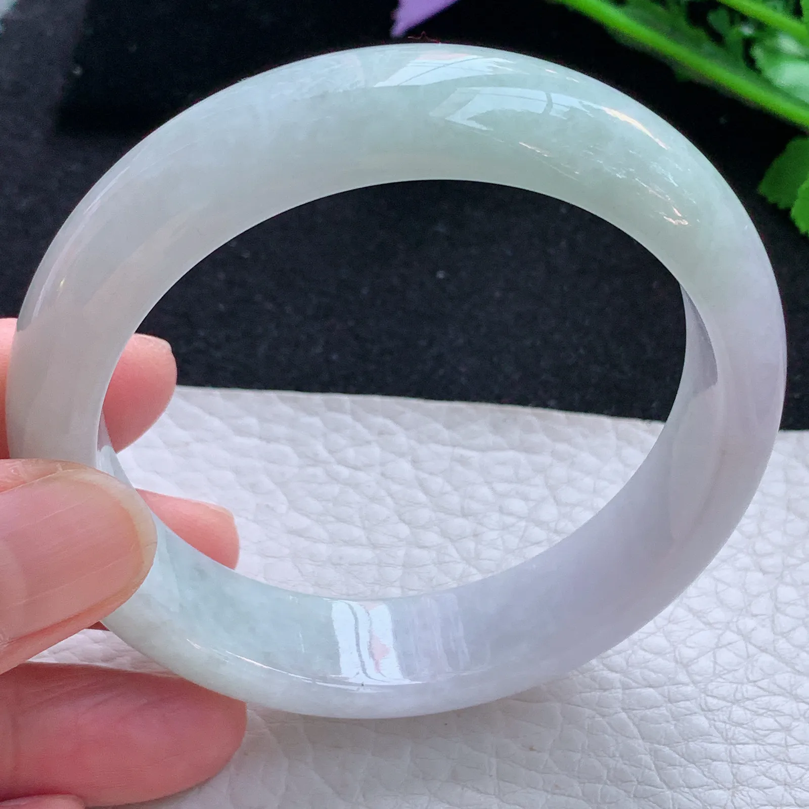 zjf自然光57.5*15*8.2轮胎镯 缅甸翡翠a货玉手镯淡春带彩宽边玉手环