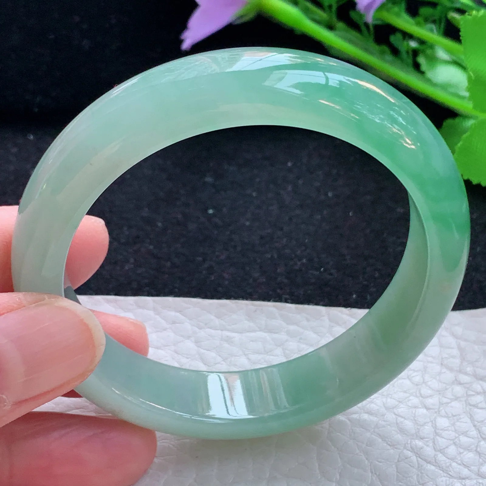 r自然光55*13*8.5平安镯 缅甸翡翠a货玉手镯冰绿宽边玉手环