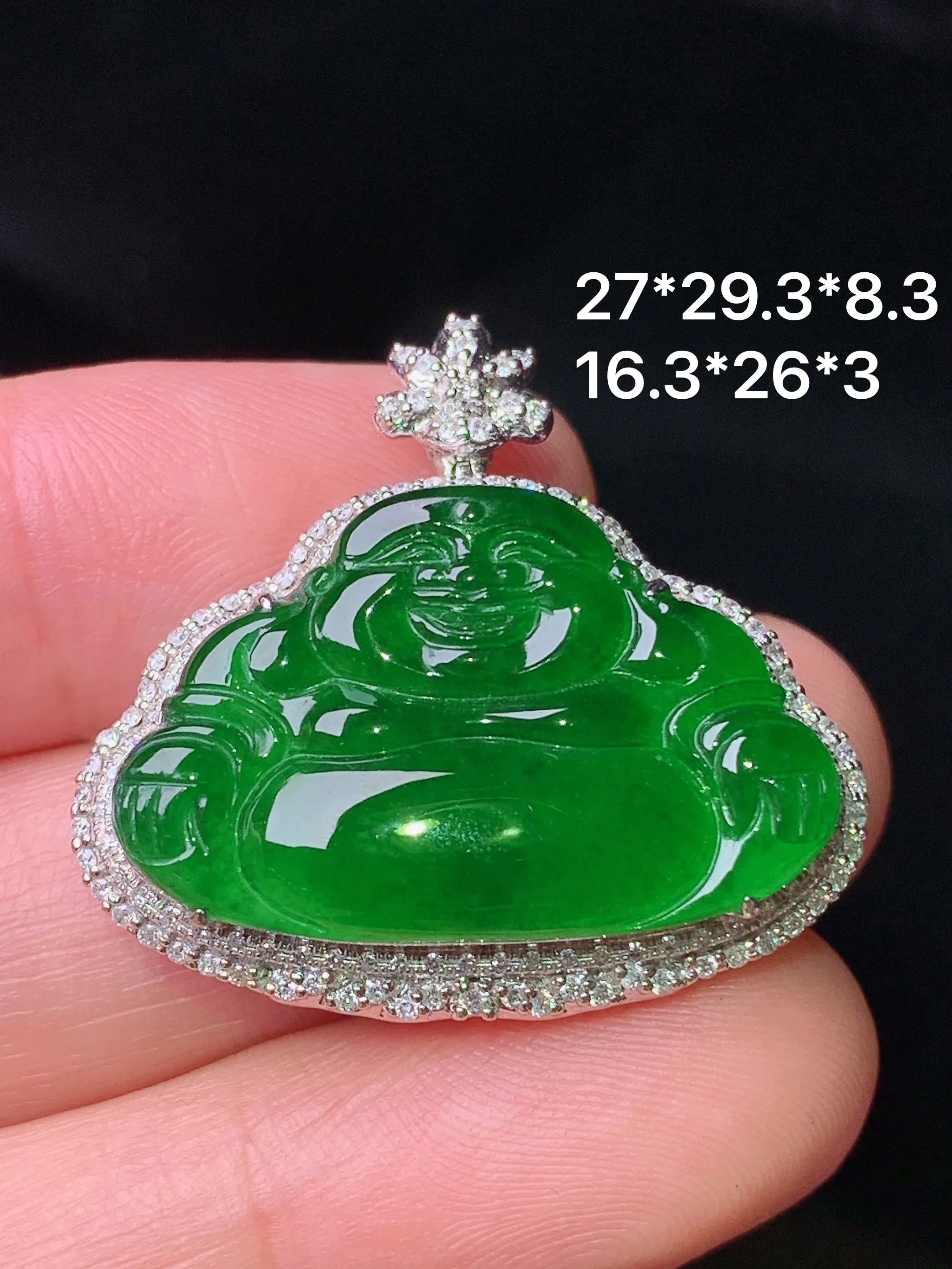 18k金钻镶嵌满绿佛公吊坠 玉质细腻 色泽清新艳丽 整体尺寸27*29.3*8.3