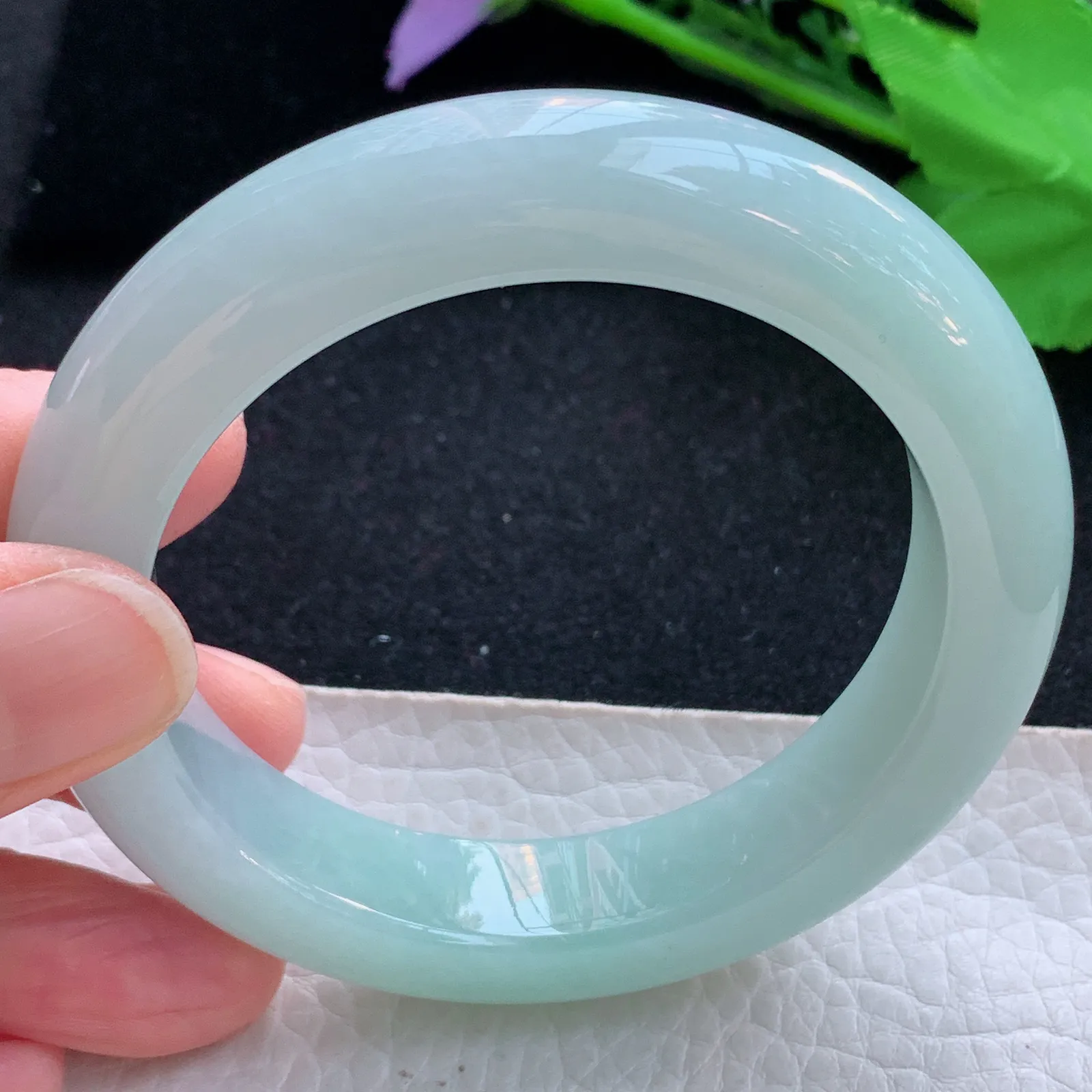 js自然光55*12.8*9.8平安镯 天然缅甸翡翠a货甜绿厚装宽边玉镯子 玉手环