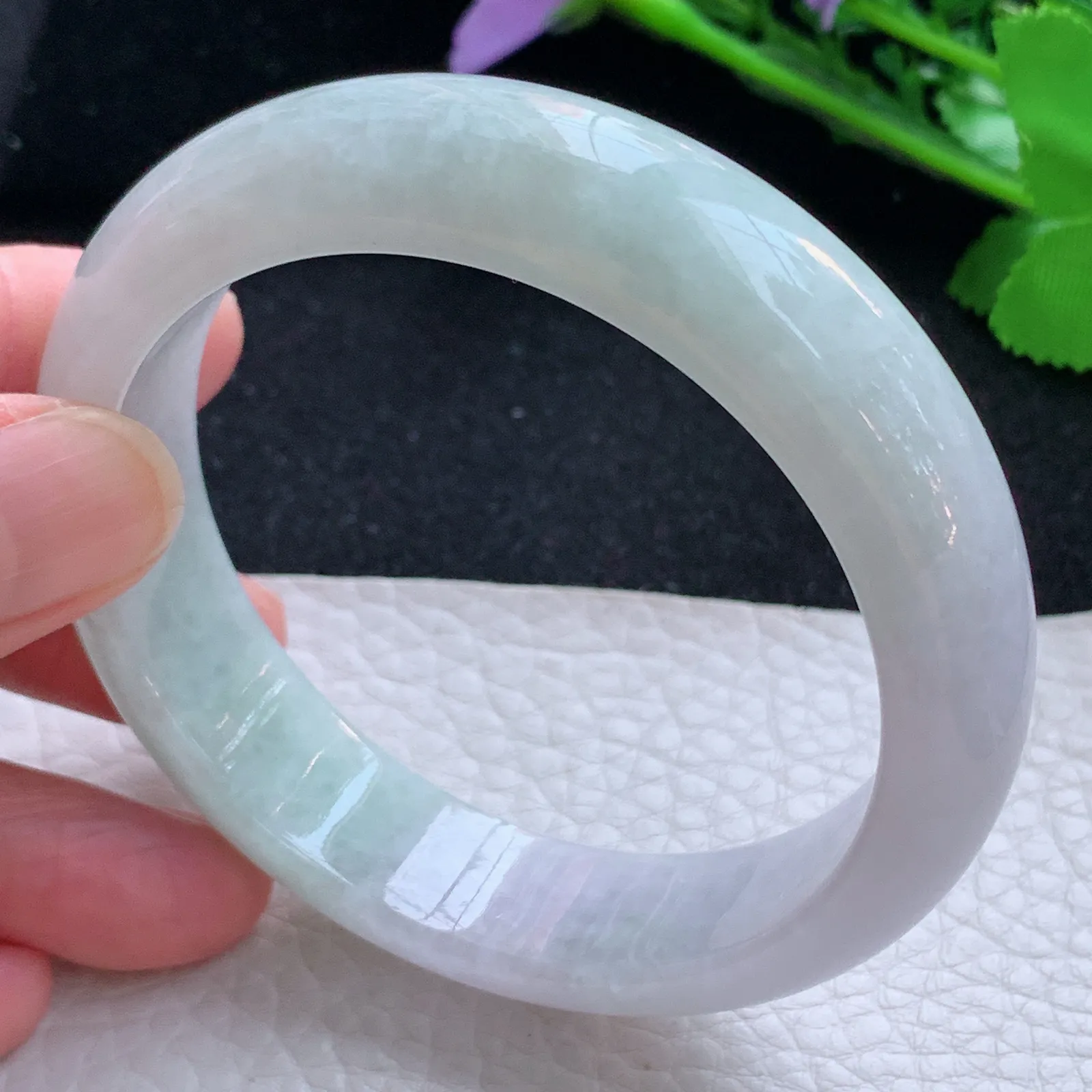 zjf自然光57.5*15*8.2轮胎镯 缅甸翡翠a货玉手镯淡春带彩宽边玉手环