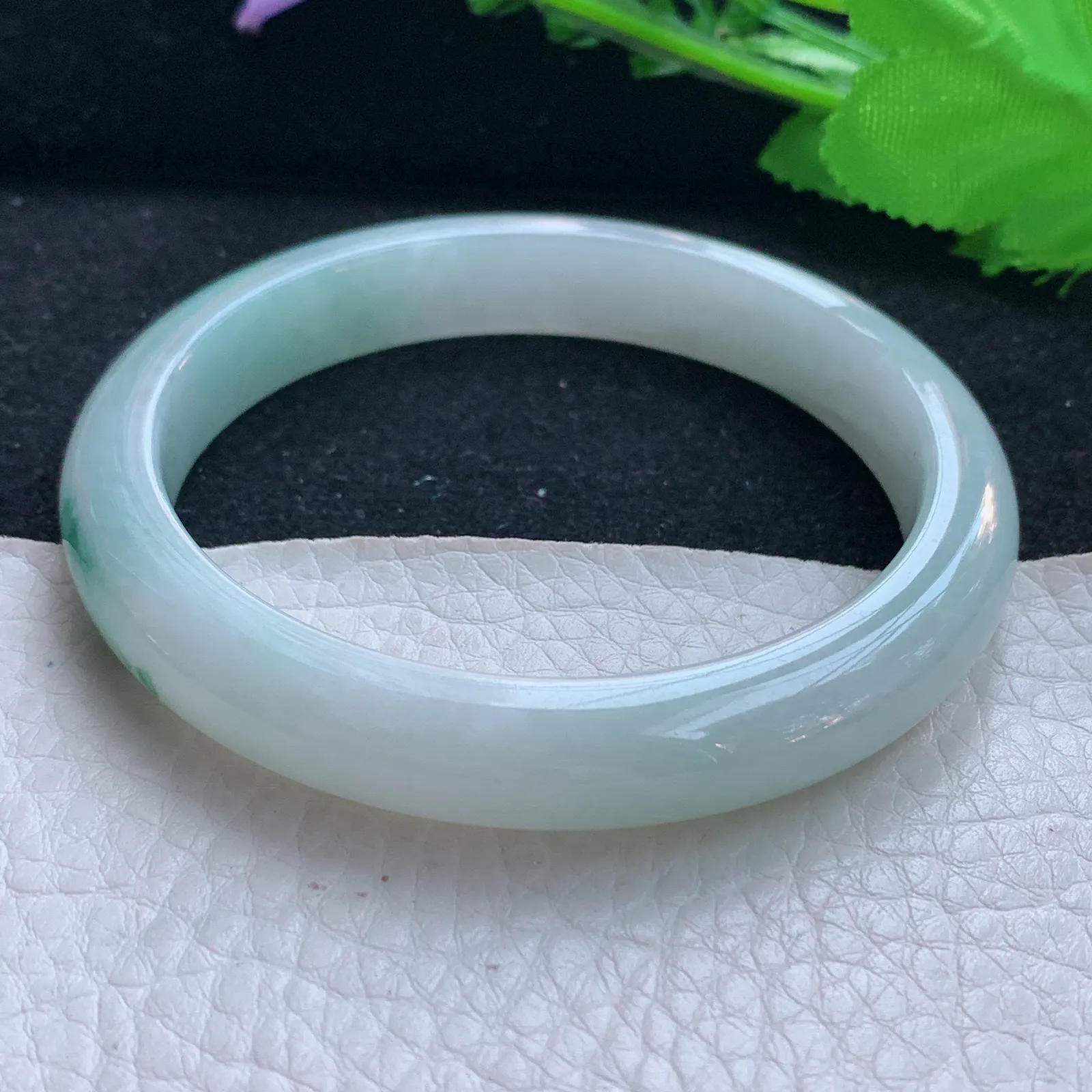 yw5自然光57*10.2*7.5平安镯 缅甸翡翠a货玉手镯飘花秀气宽边玉手环