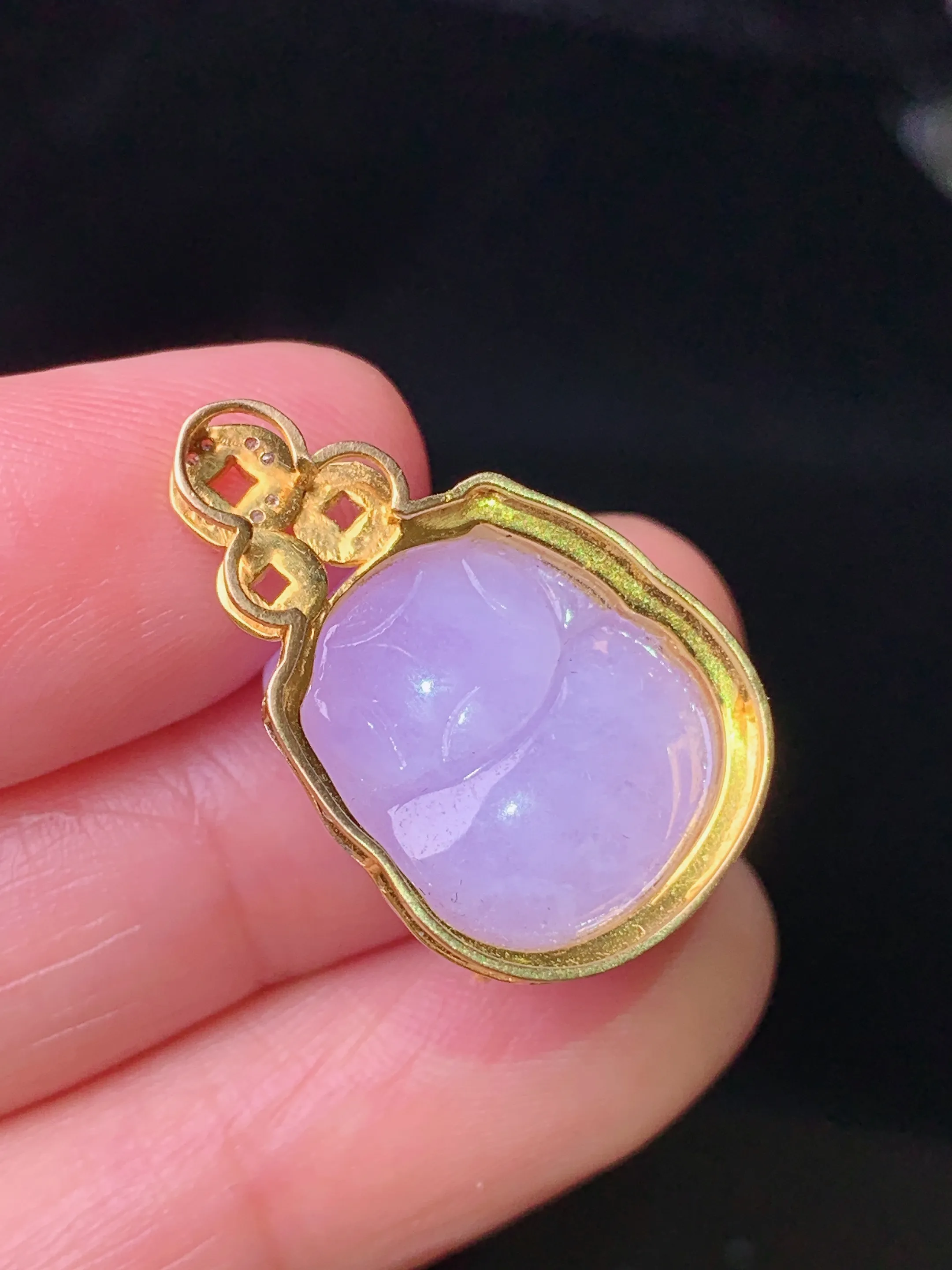 18k金镶嵌紫罗兰貔貅吊坠 玉质细腻 色泽清新艳丽 整体尺寸24.3*15.5*11