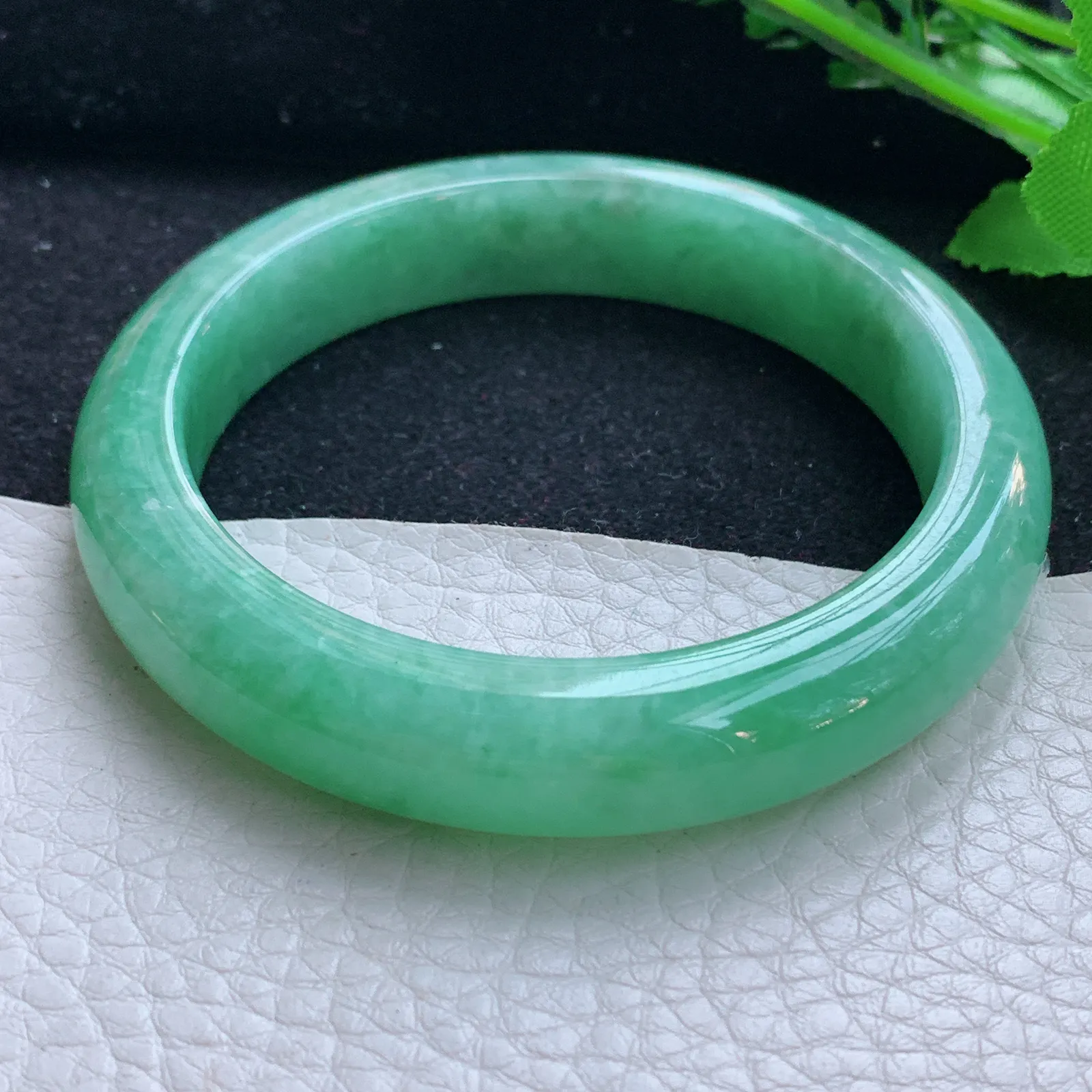 yh自然光56*11.8*8.8平安镯 翡翠a货玉手镯满绿宽边玉手环 美人镯