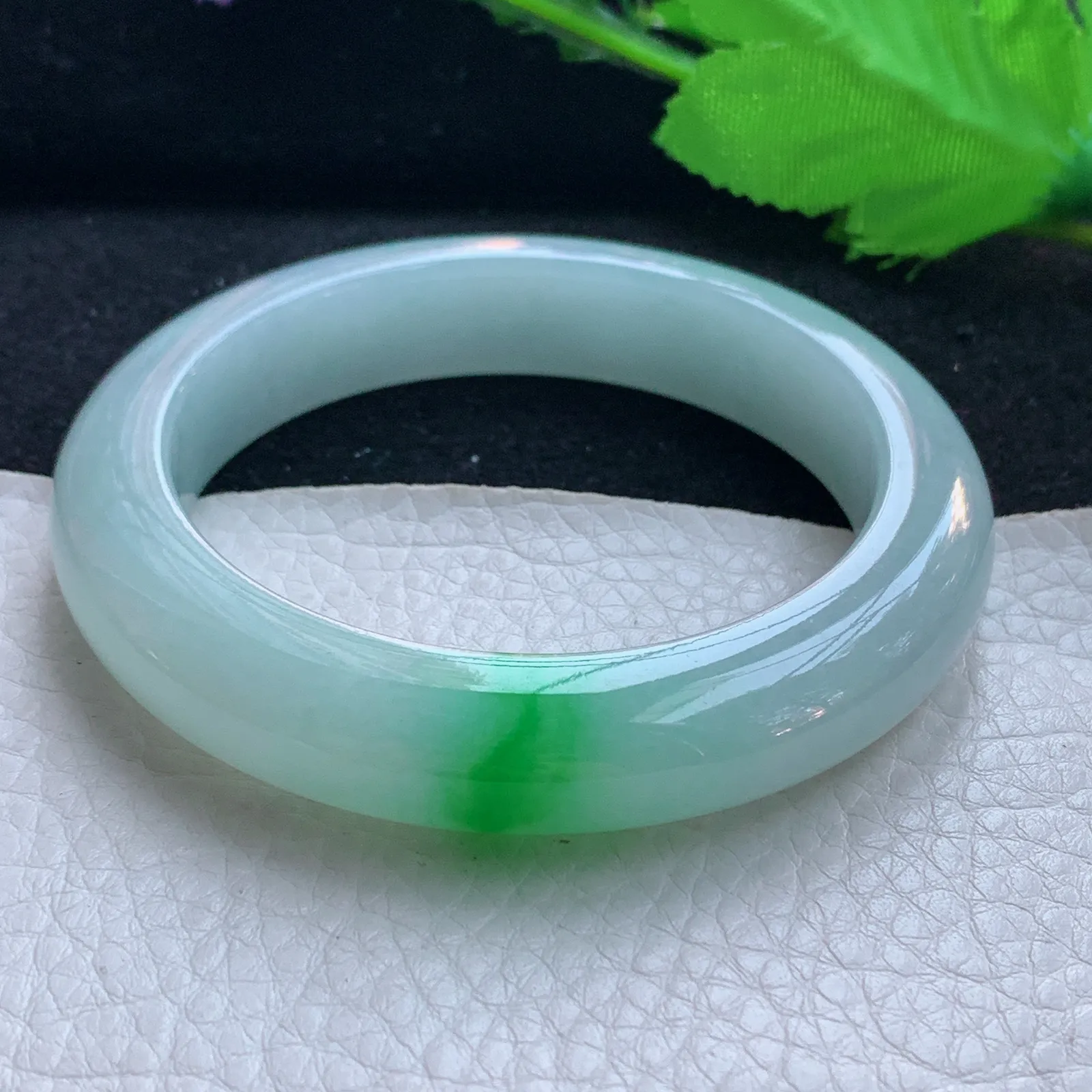 r自然光55.5*12.5*9.6平安镯 天然缅甸翡翠a货白底青宽边玉镯子 玉手环