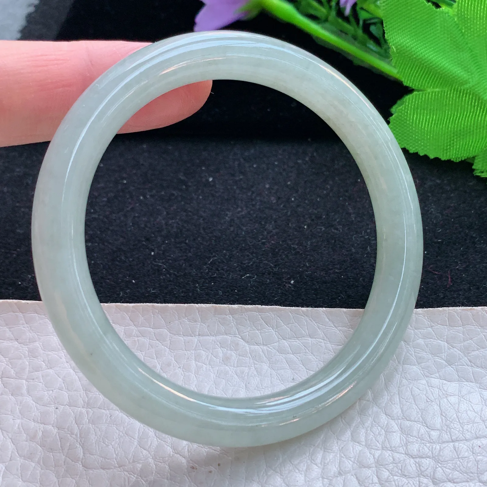 ll自然光55*8.3叮当镯 天然缅甸翡翠a货冰黄圆条玉镯子 玉手环 美人镯