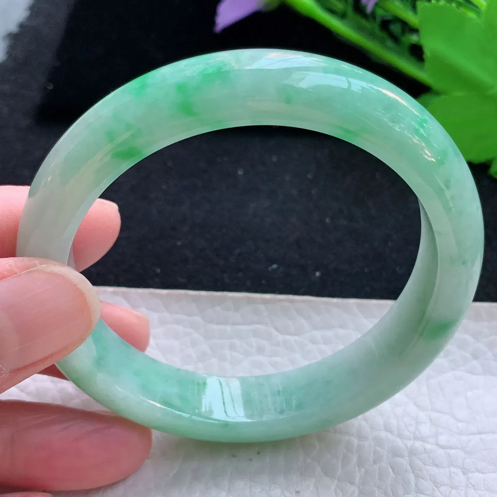 ll自然光55.5*12.3*8平安镯 天然缅甸翡翠a货飘阳绿宽边玉镯子 玉手环