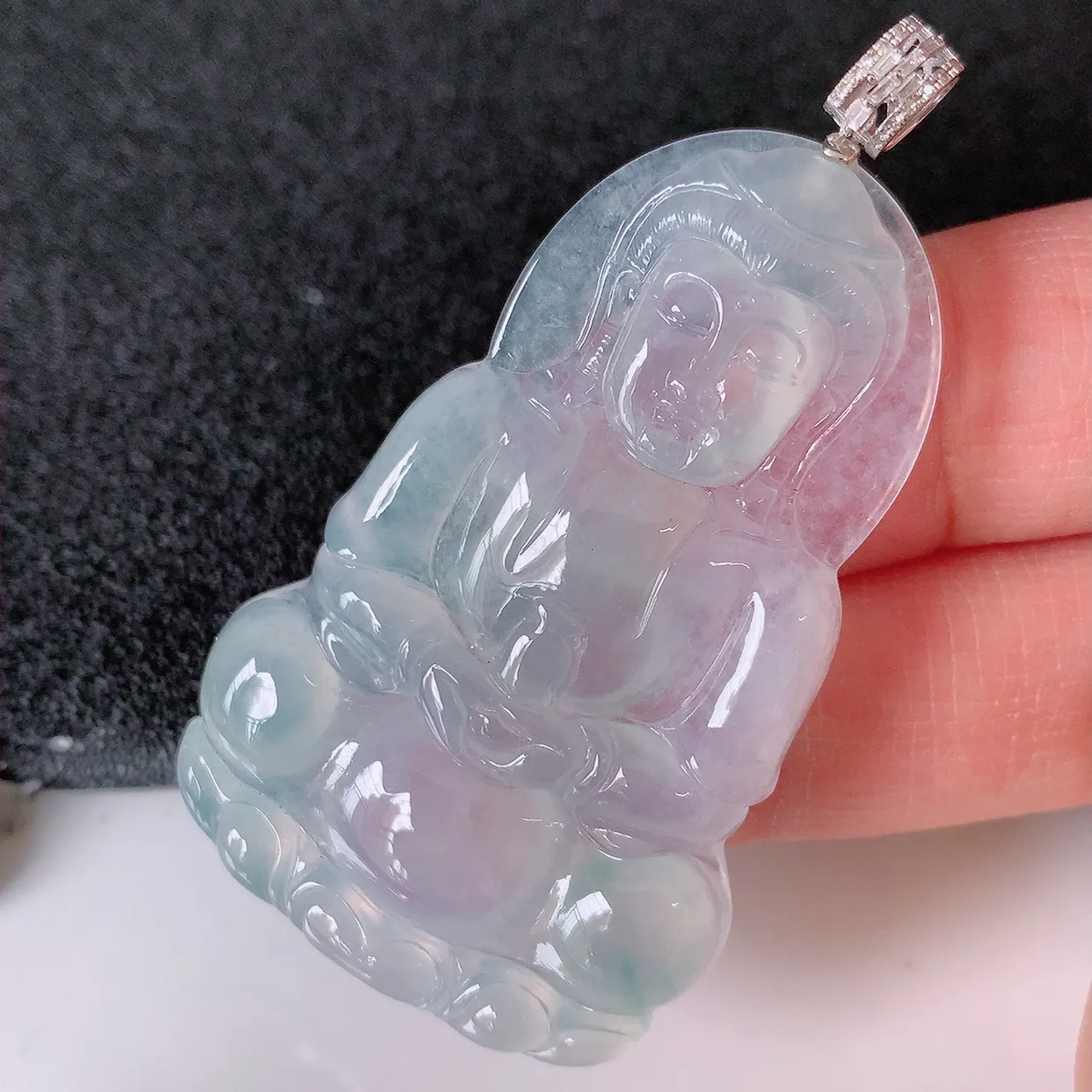 18K金镶嵌冰种翡翠正装观音菩萨吊坠，赐福翡翠观音，观音面相端庄，品相佳，佩戴气质！#02.22整体60裸石52*33.5*5