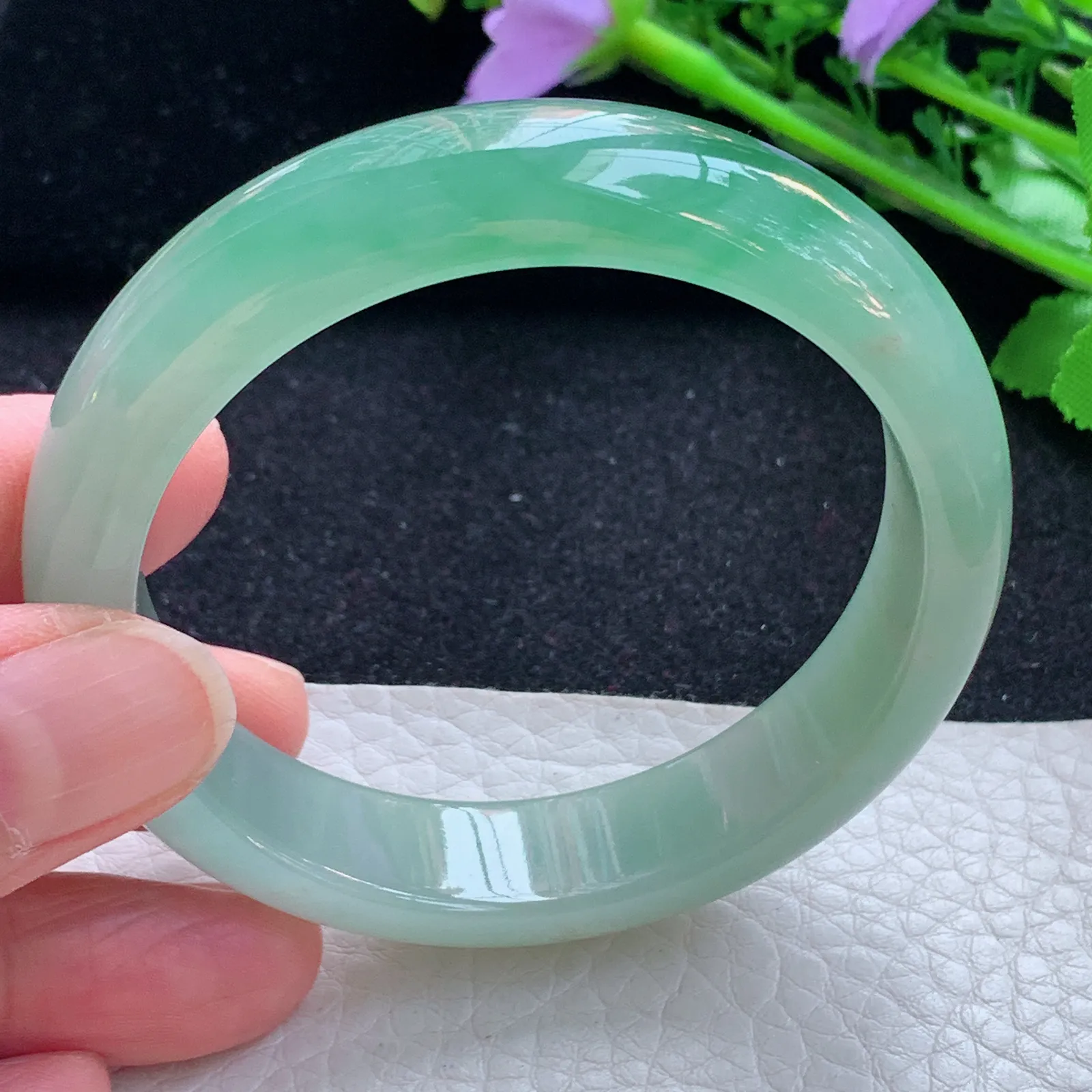 r自然光55*13*8.5平安镯 缅甸翡翠a货玉手镯冰绿宽边玉手环