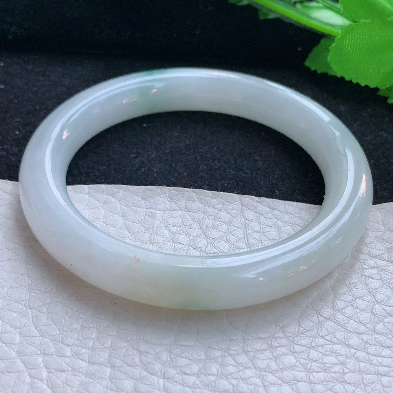 mq自然光54*10*9叮当镯 缅甸翡翠a货玉手镯飘花圆条玉手环 美人镯